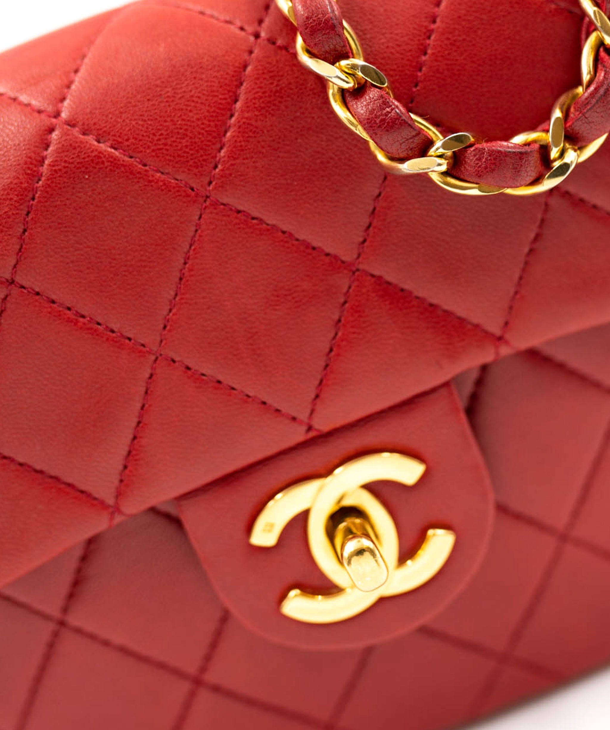 Chanel Rare Chanel red mini square flap UKL1007