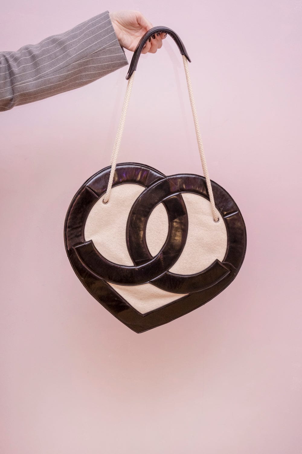 Chanel Rare Chanel XL Heart Bag - ASL2123