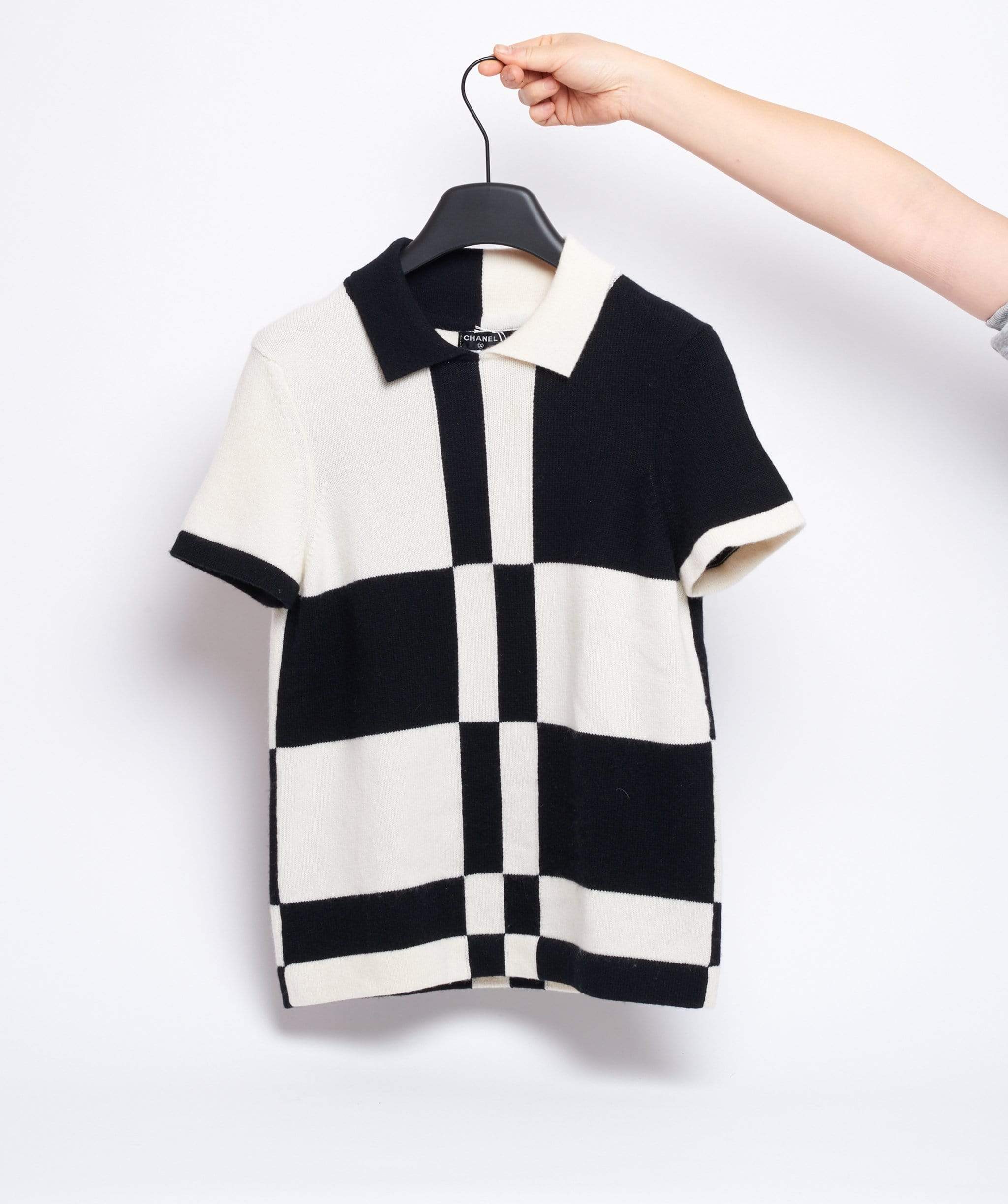 Chanel Chanel Black and White Cashmere Top