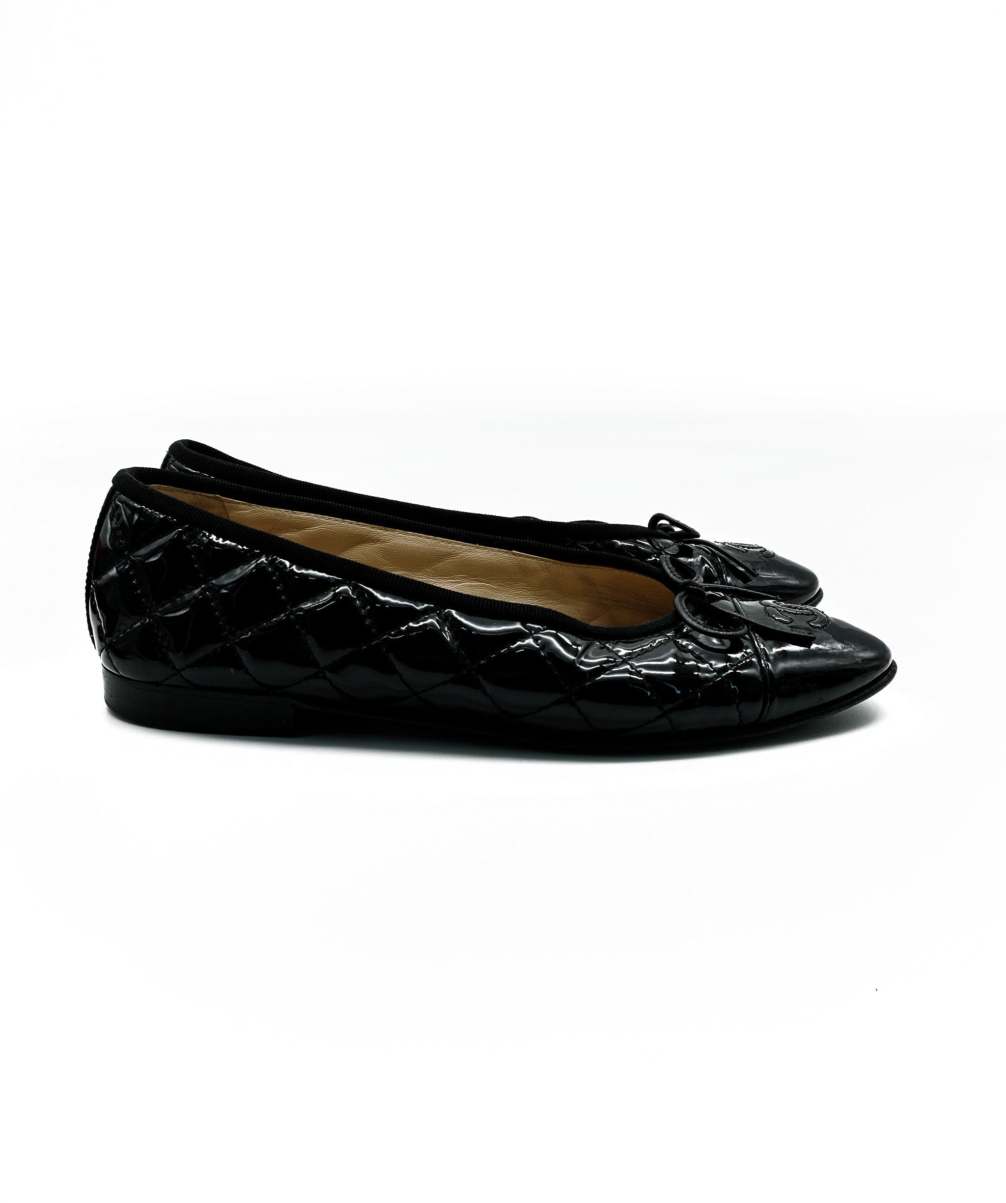 Chanel Chanel Black Ballerina 37.5 RJC1594