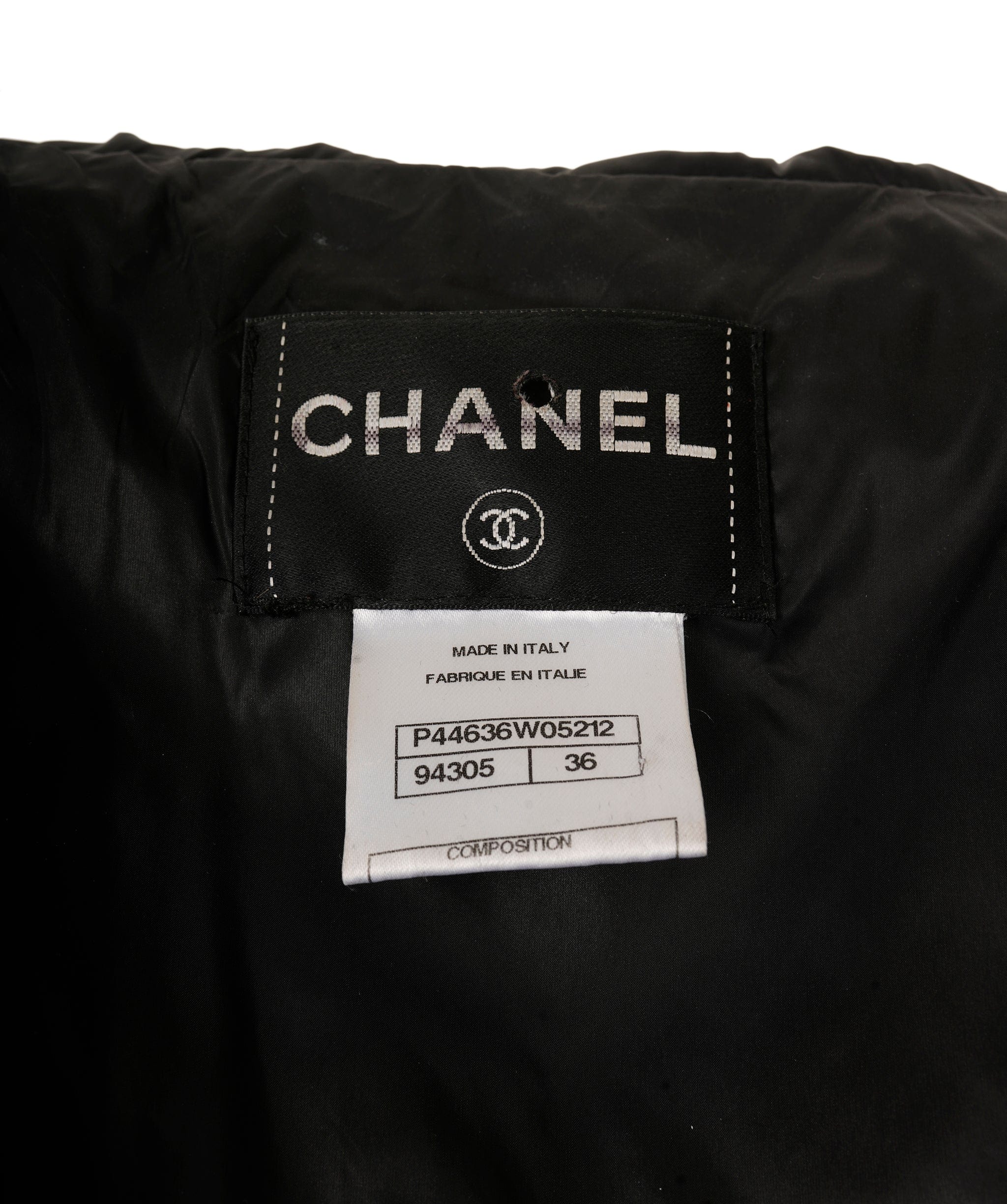 Chanel Chanel Black puffer jacket AVL1105