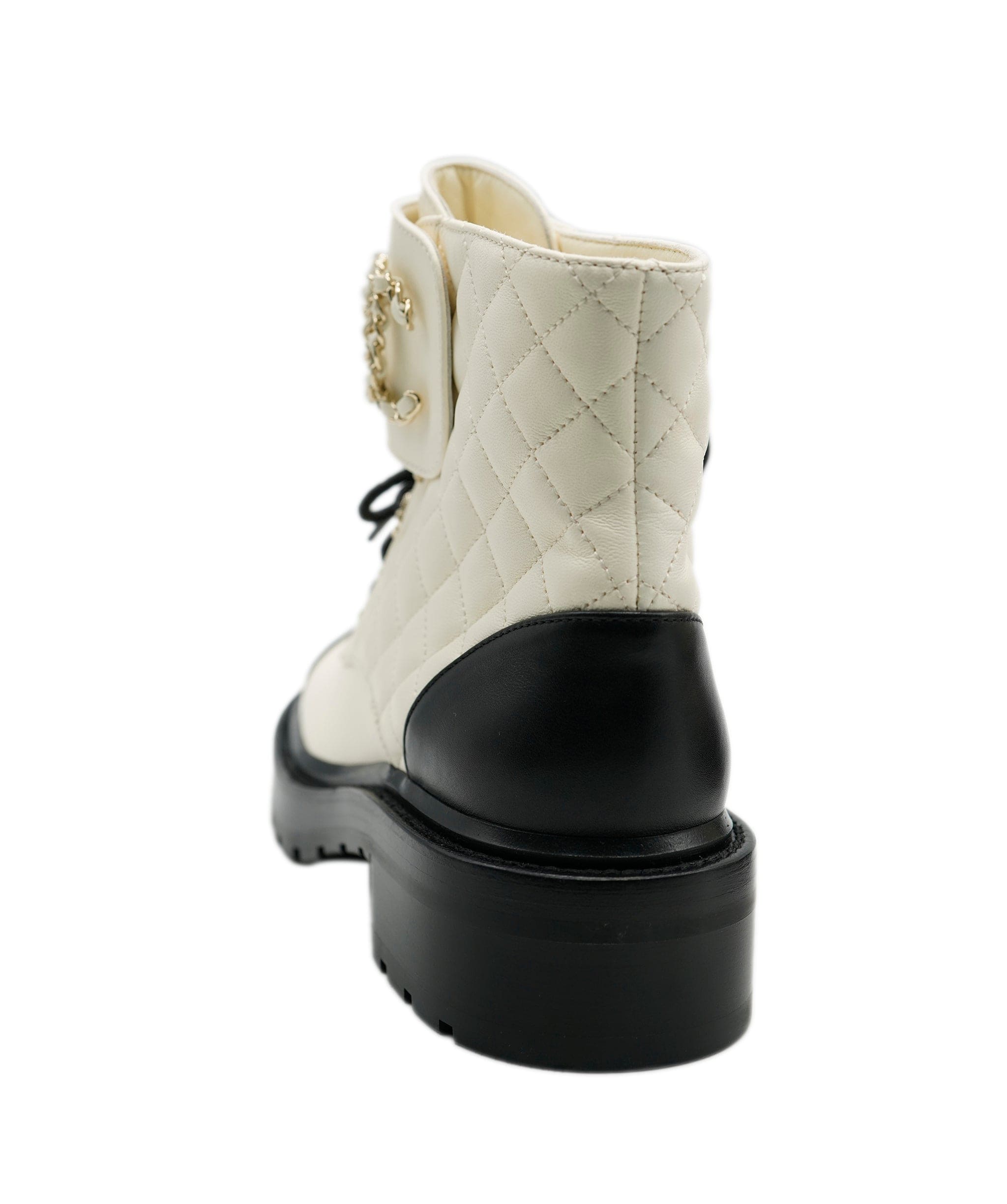 Chanel Chanel Boots White and Black with Gold CC Size 37.5 - CW6224