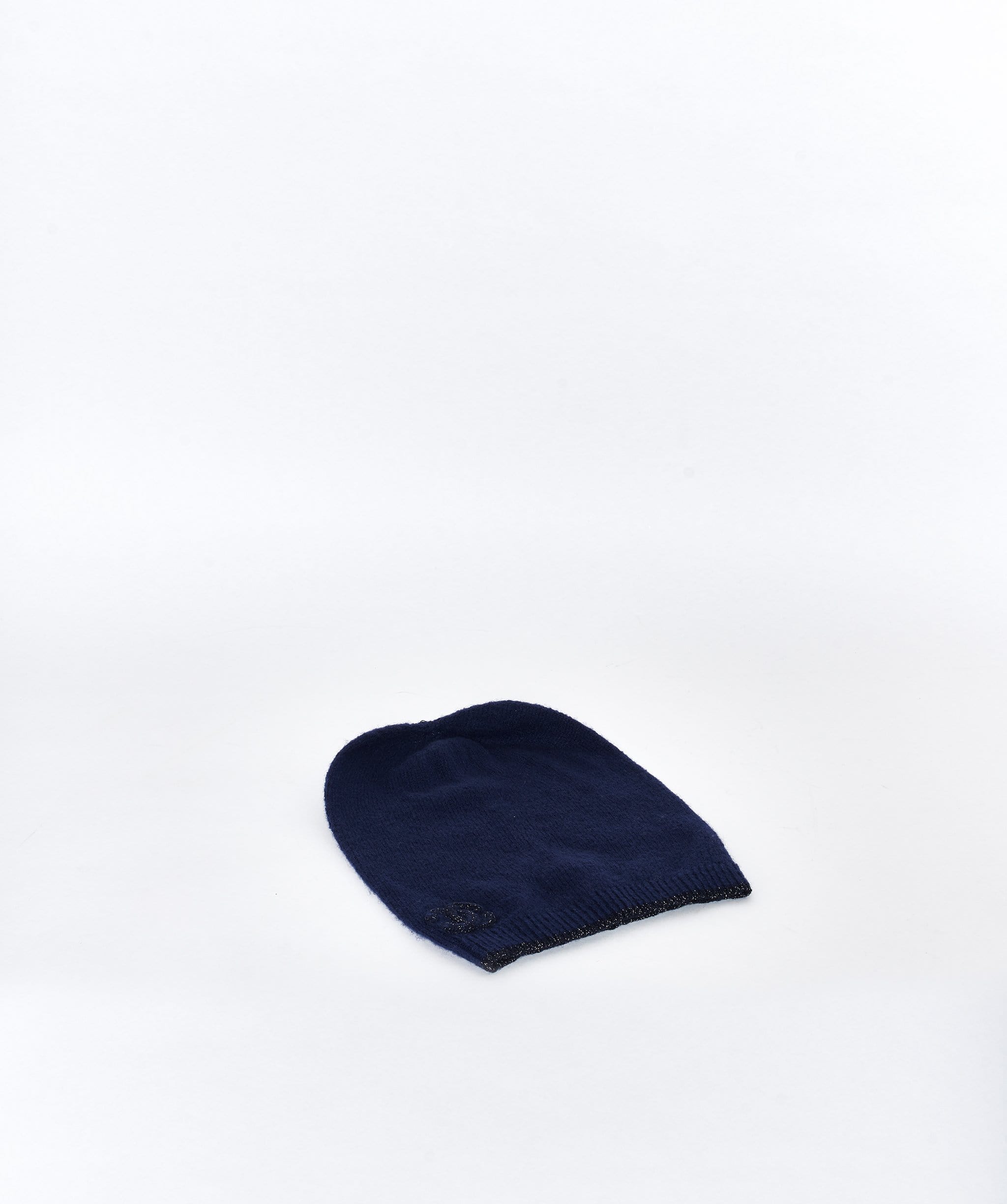 Chanel Chanel cashmere royal blue scarf and hat set with navy CC logo