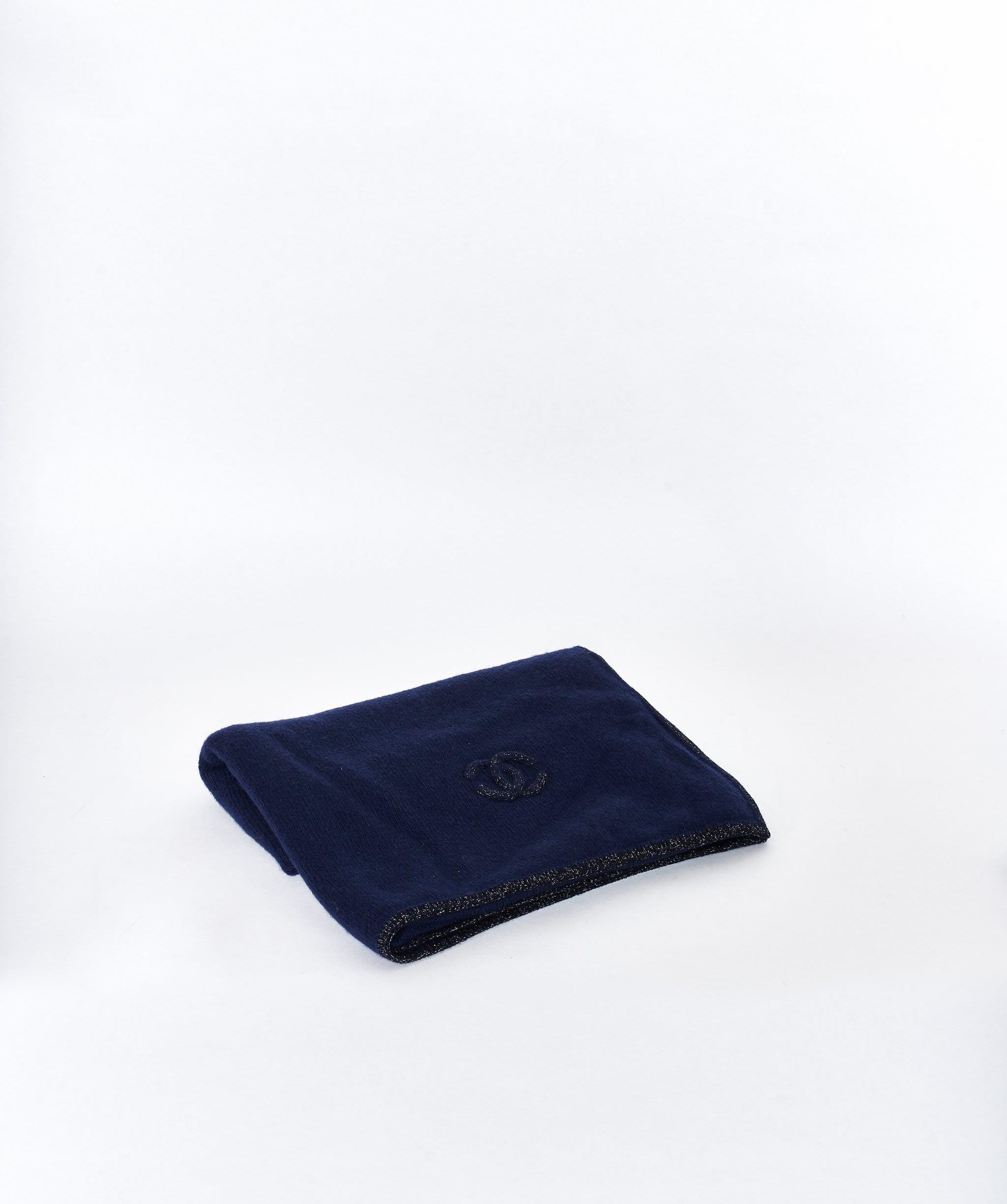 Chanel Chanel cashmere royal blue scarf and hat set with navy CC logo