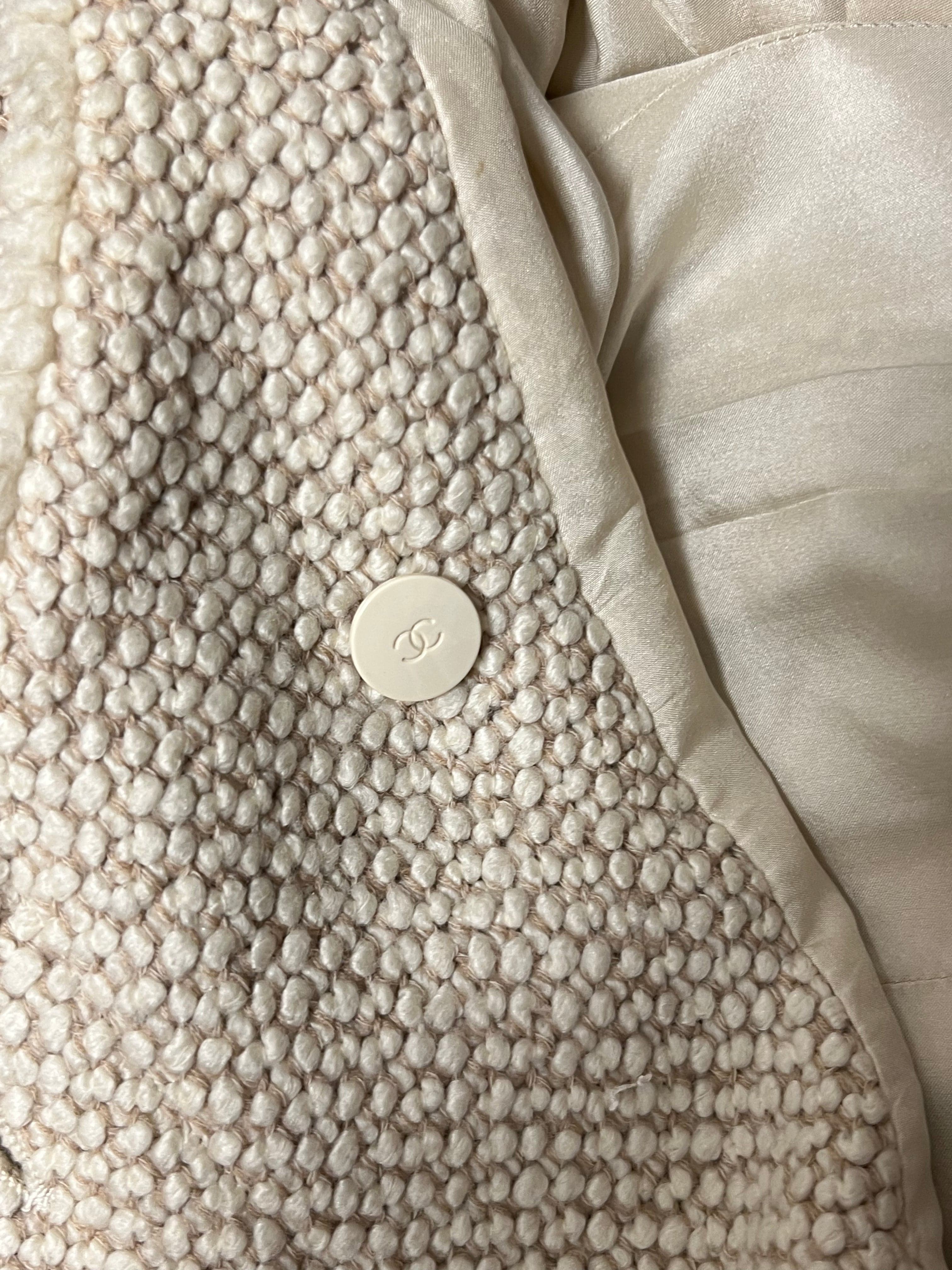 Chanel Chanel cream coat ALL0195