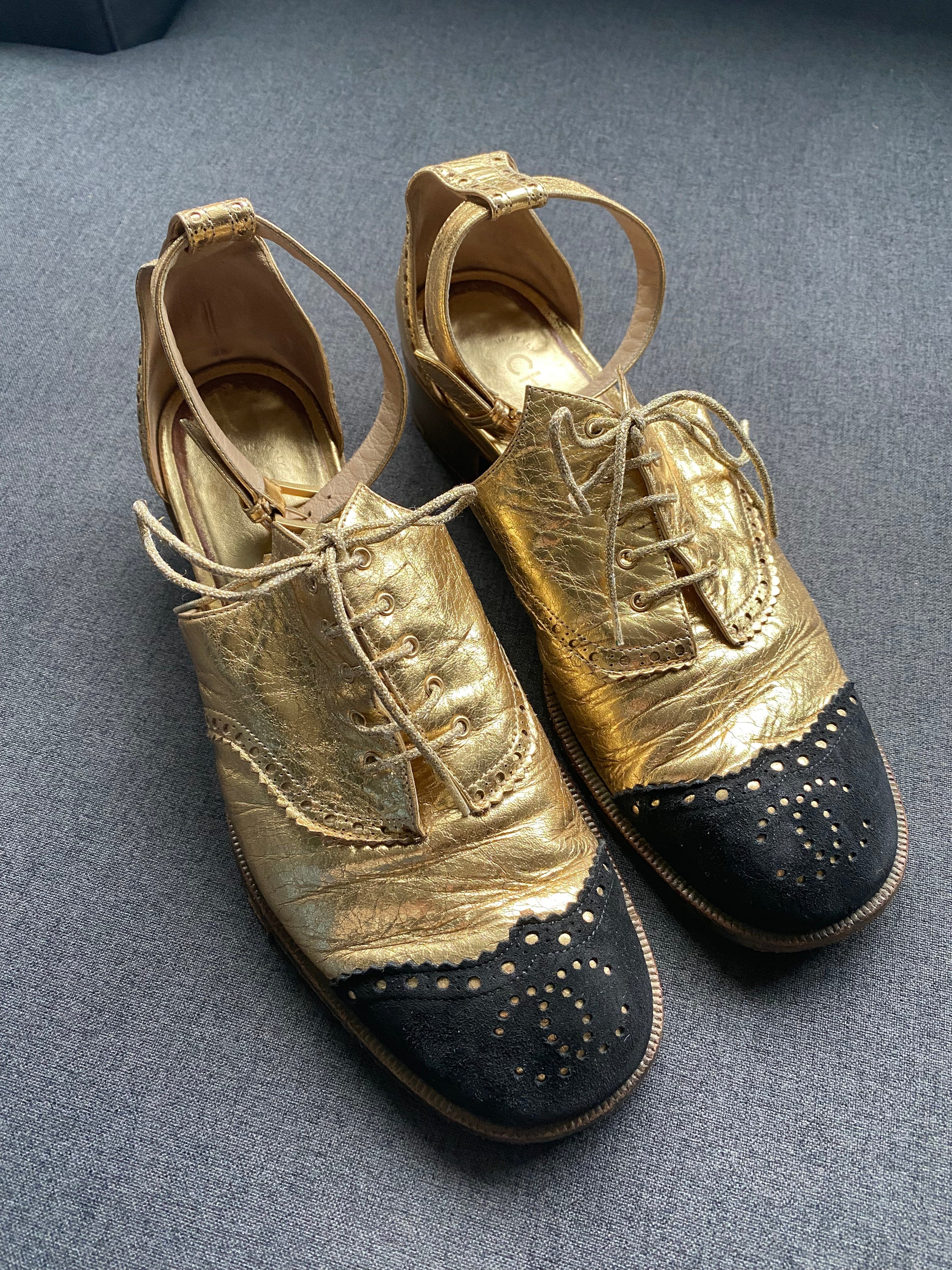 Chanel Chanel gold ankle brogues size 39 - AWC1992