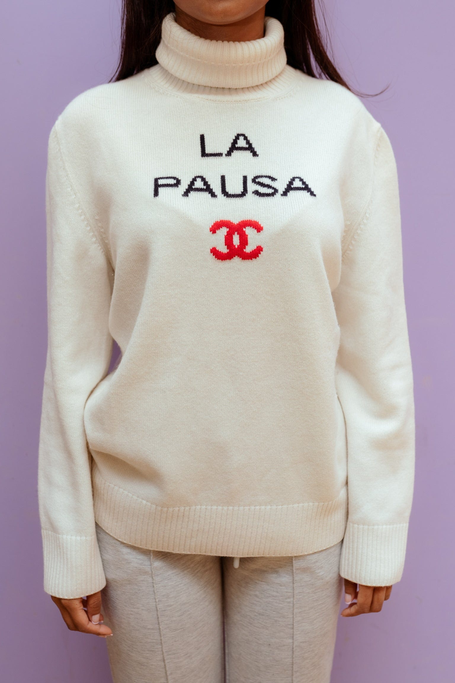 Chanel Chanel LA PAUSA cream sweater with red CC FR42 ASL3830