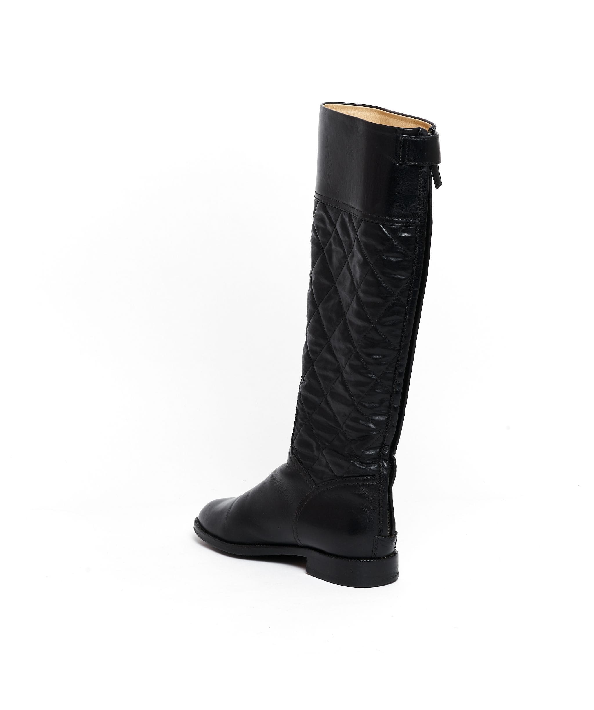 Chanel Chanel quilted riding boots