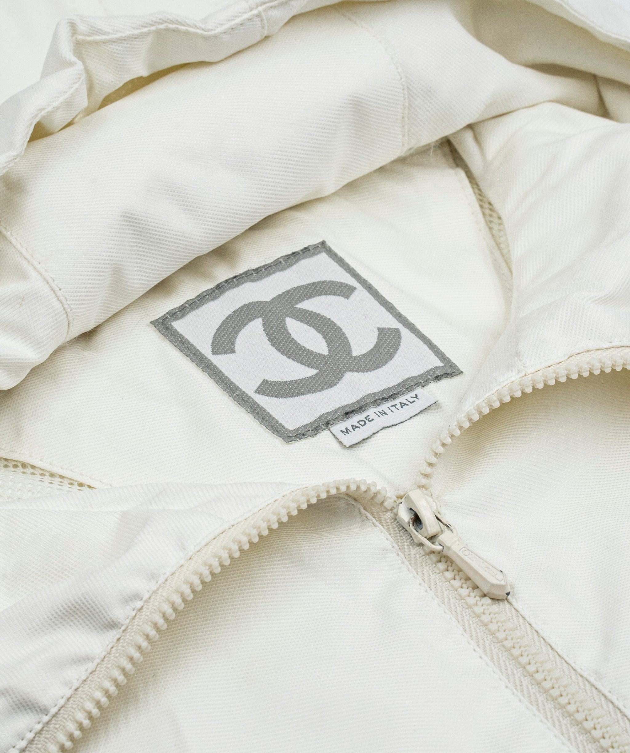 Chanel Chanel Sport 01P CC Windbreaker White Gray ASL5159