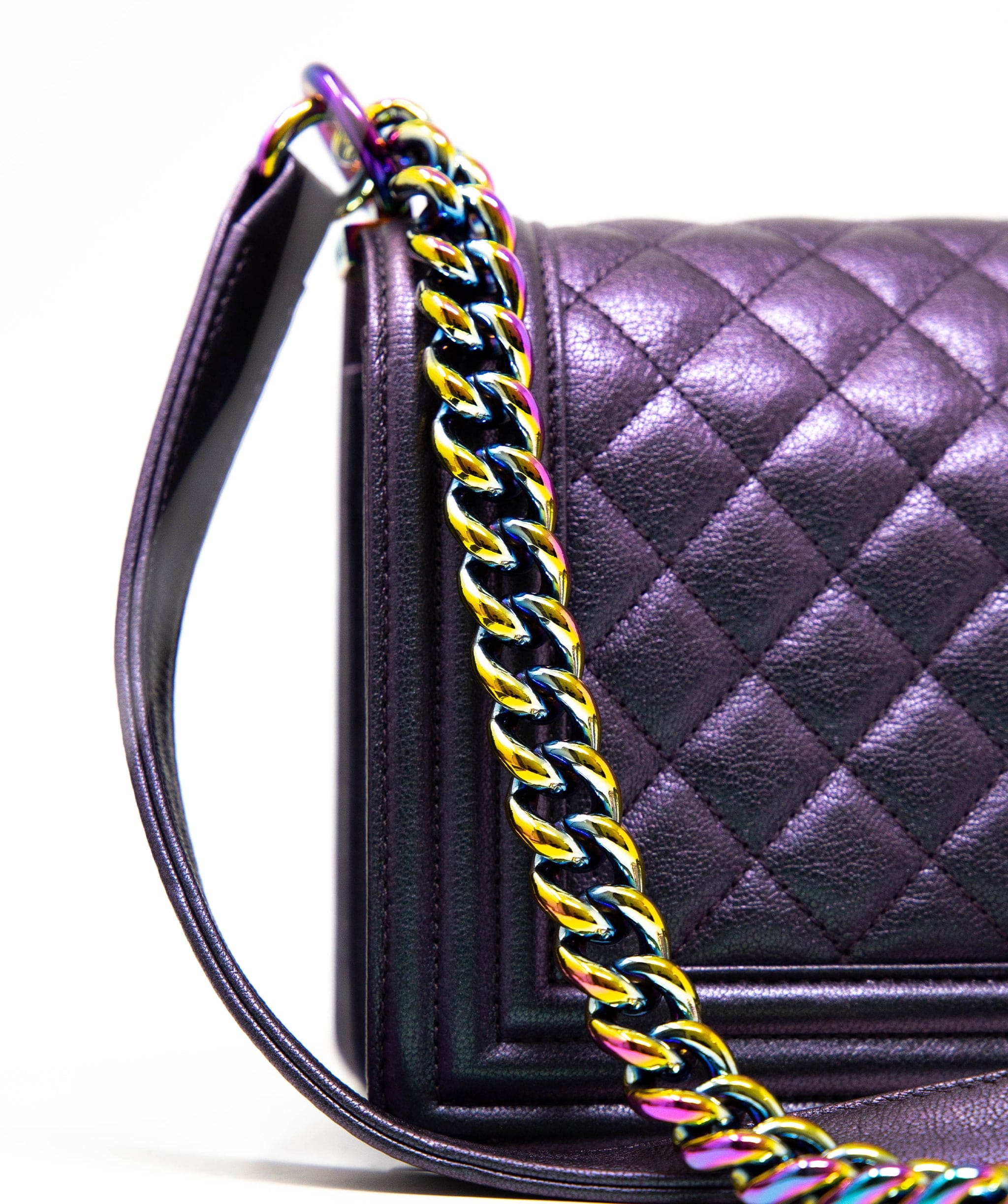 Chanel Chanel Limited Edition Medium Purple Leather Boy Bag  - AGL2186