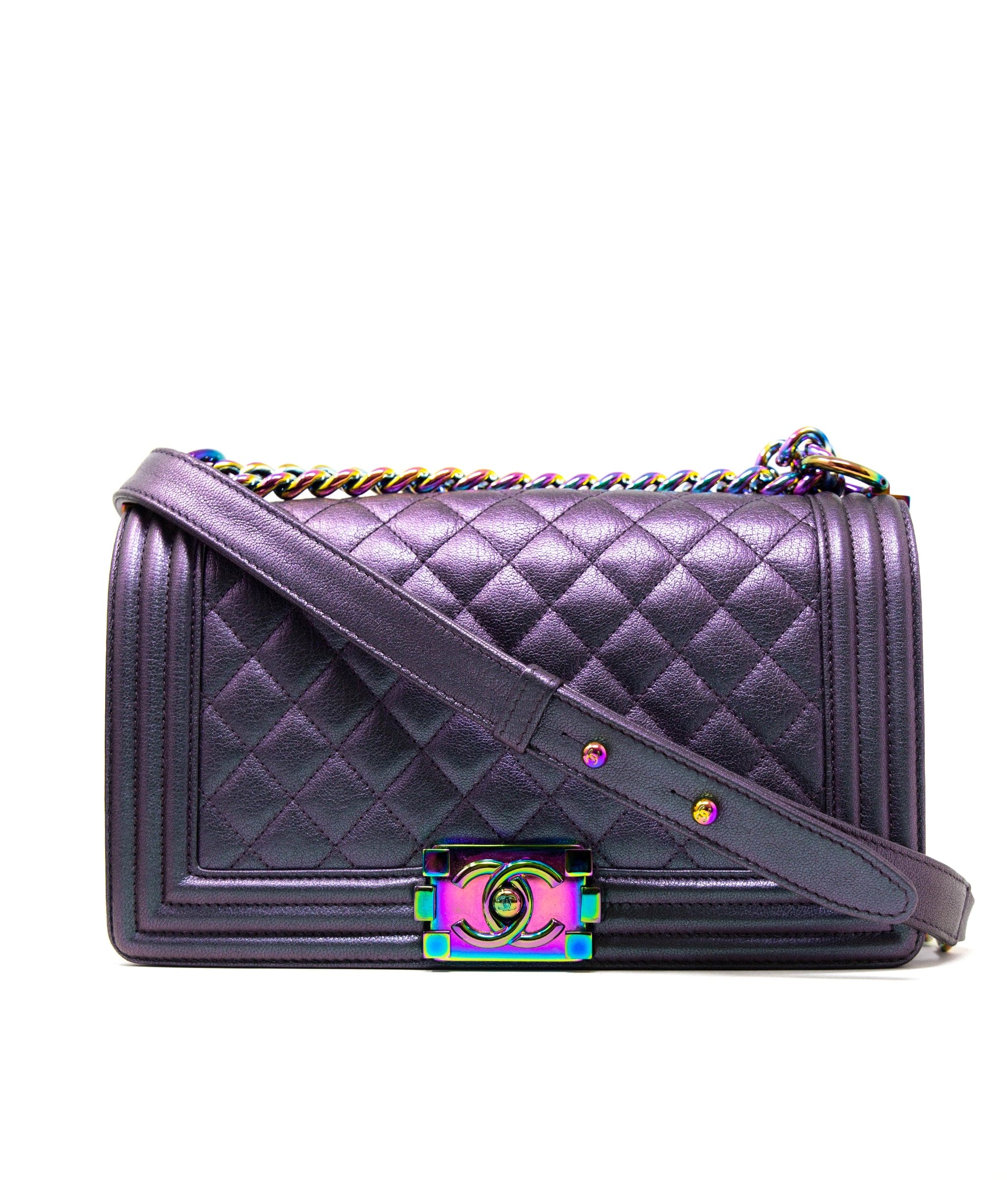 Chanel Chanel Limited Edition Medium Purple Leather Boy Bag  - AGL2186