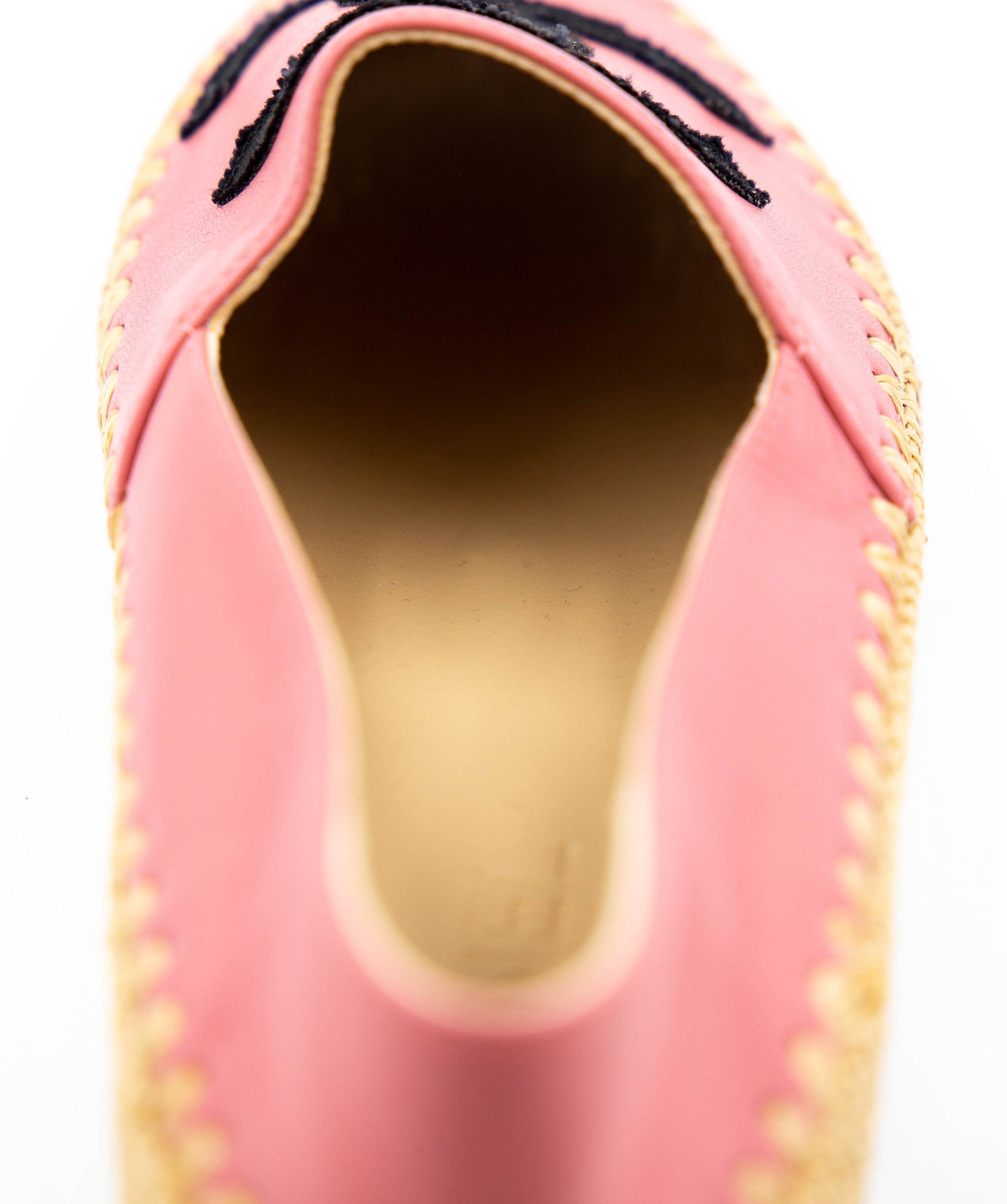 Chanel Chanel Pink Leather CC Espadrilles 38 - AGL2183