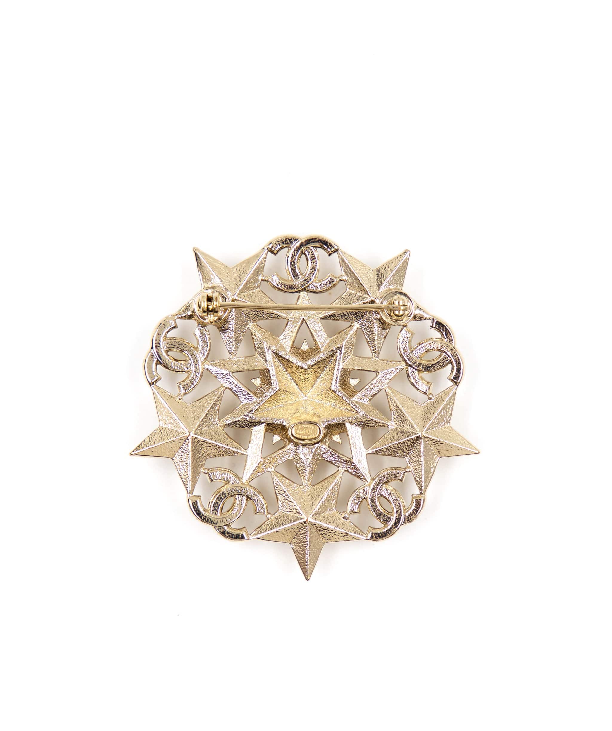 Chanel Chanel star CC brooch  - AGL2199