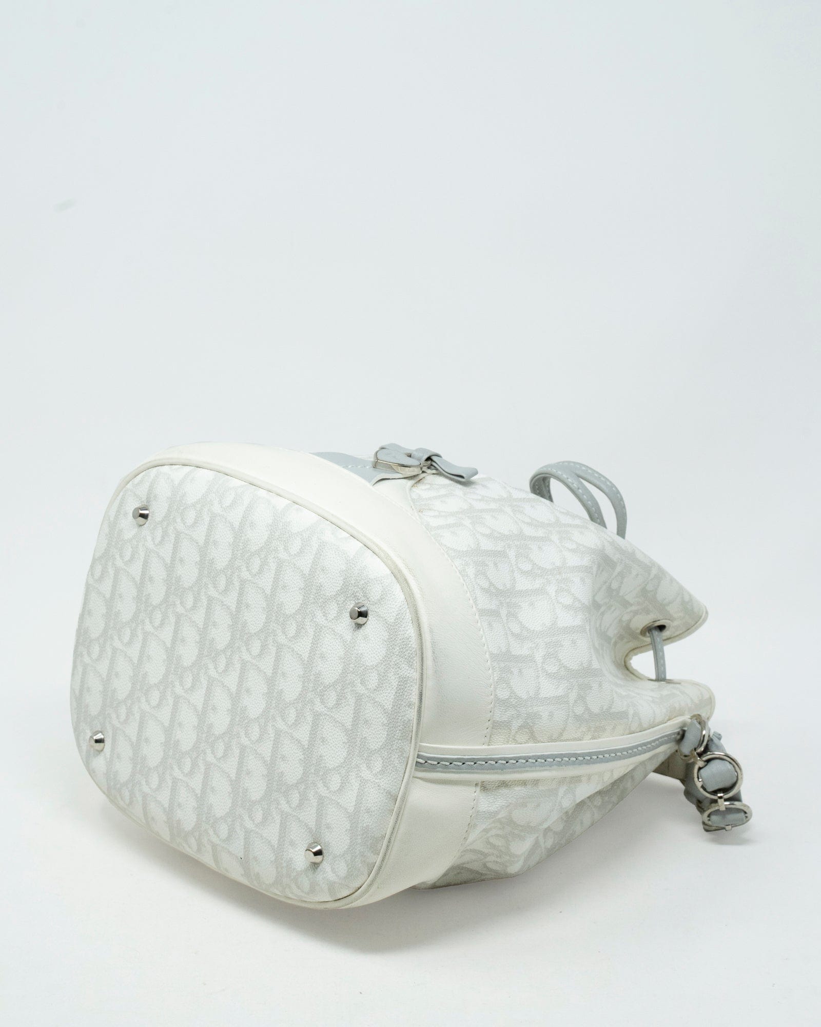 Christian Dior Christian Dior Cream & Grey Oblique Leather Bucket Bag  - AGL1911