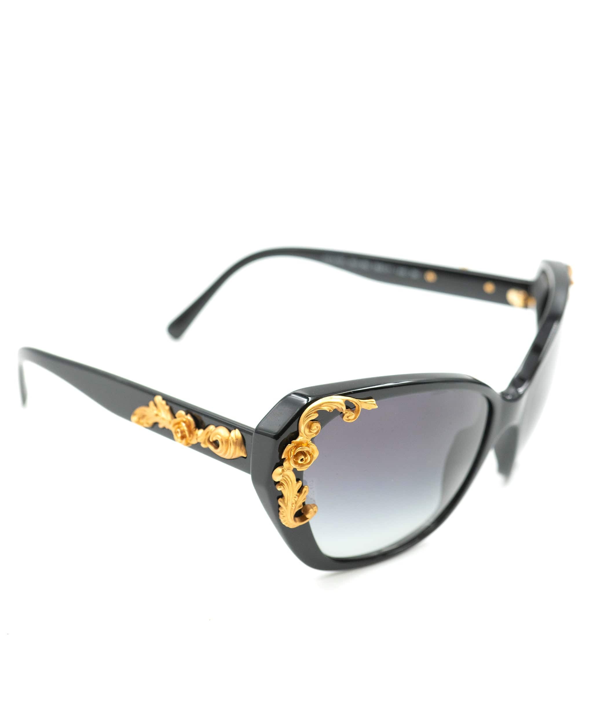 Dolce & Gabbana D&G black and gold sunglasses, full set AEL1053