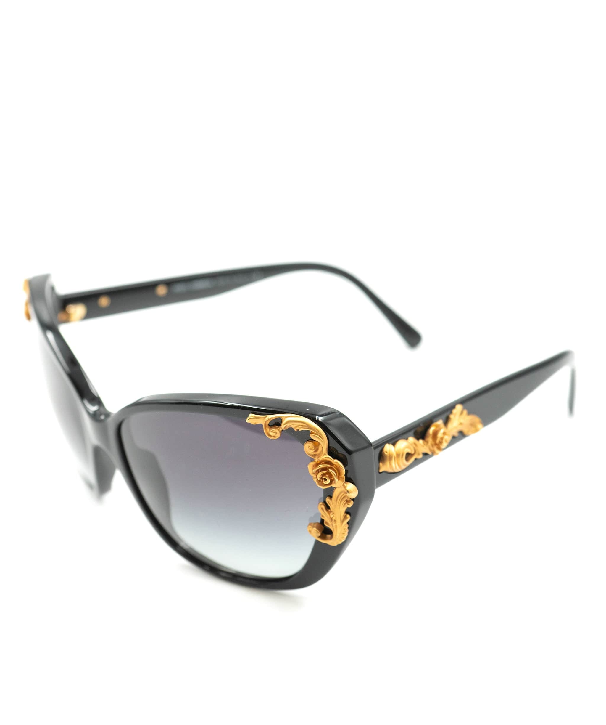 Dolce & Gabbana D&G black and gold sunglasses, full set AEL1053