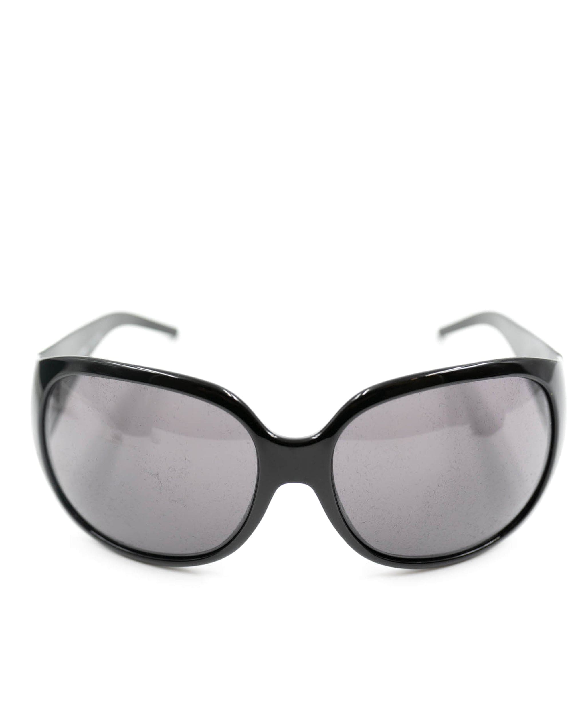 Fendi Fendi Black FF Rounded Sunglasses - AGL1947