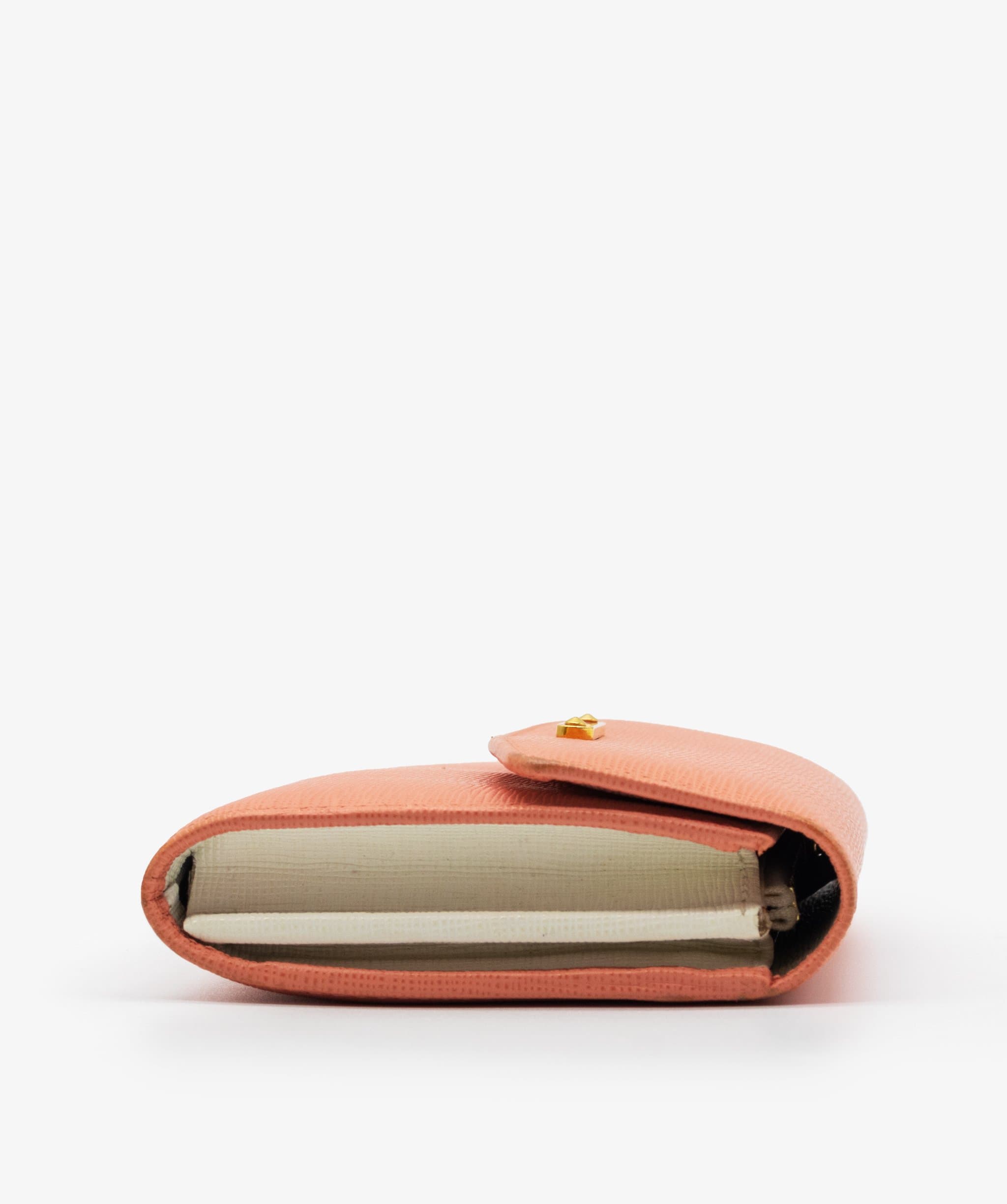 Fendi Fendi Pink Leather Wallet RJC1113