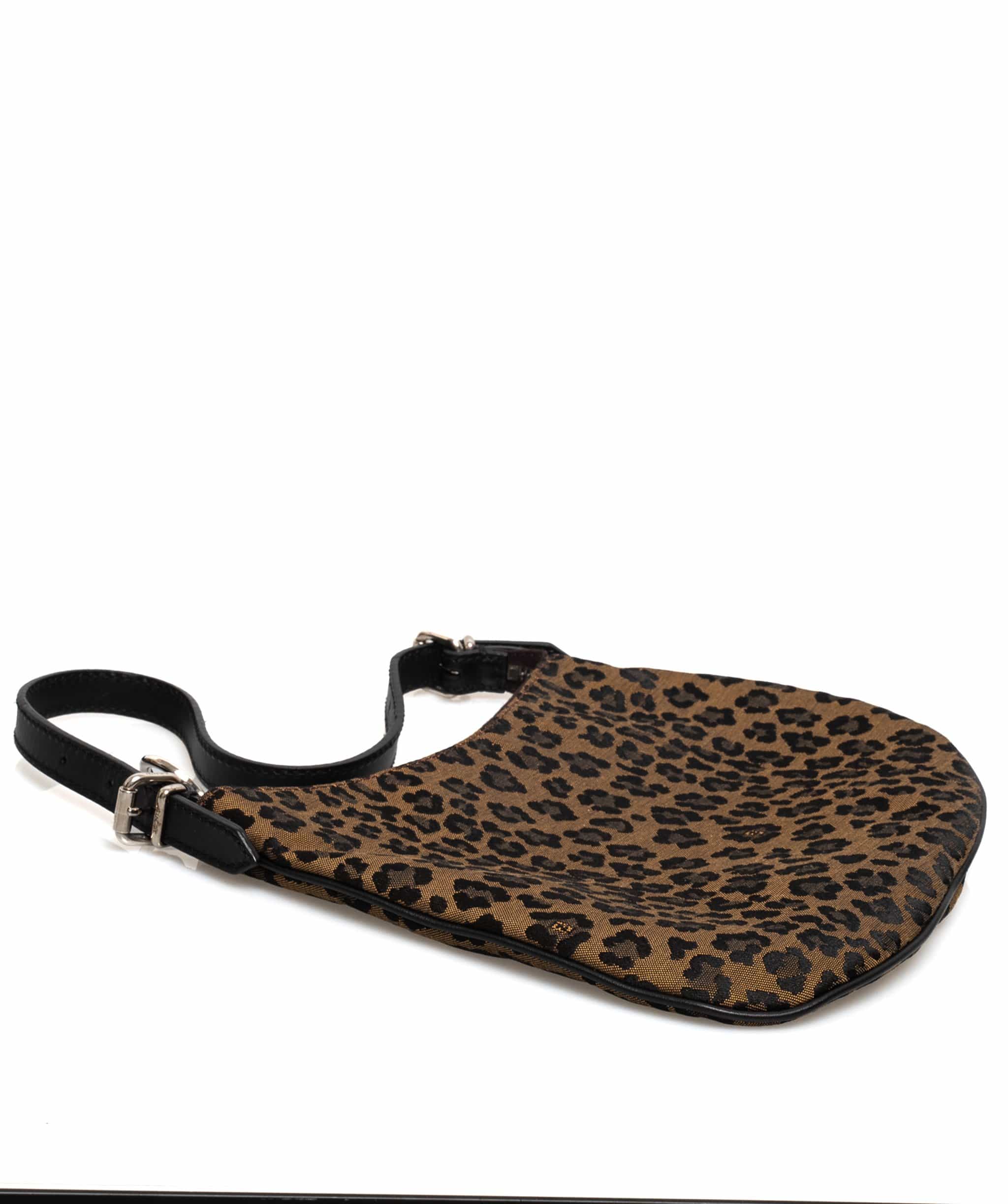 Fendi Fendi Leopard Print Oyster Shoulder bag- MW2532