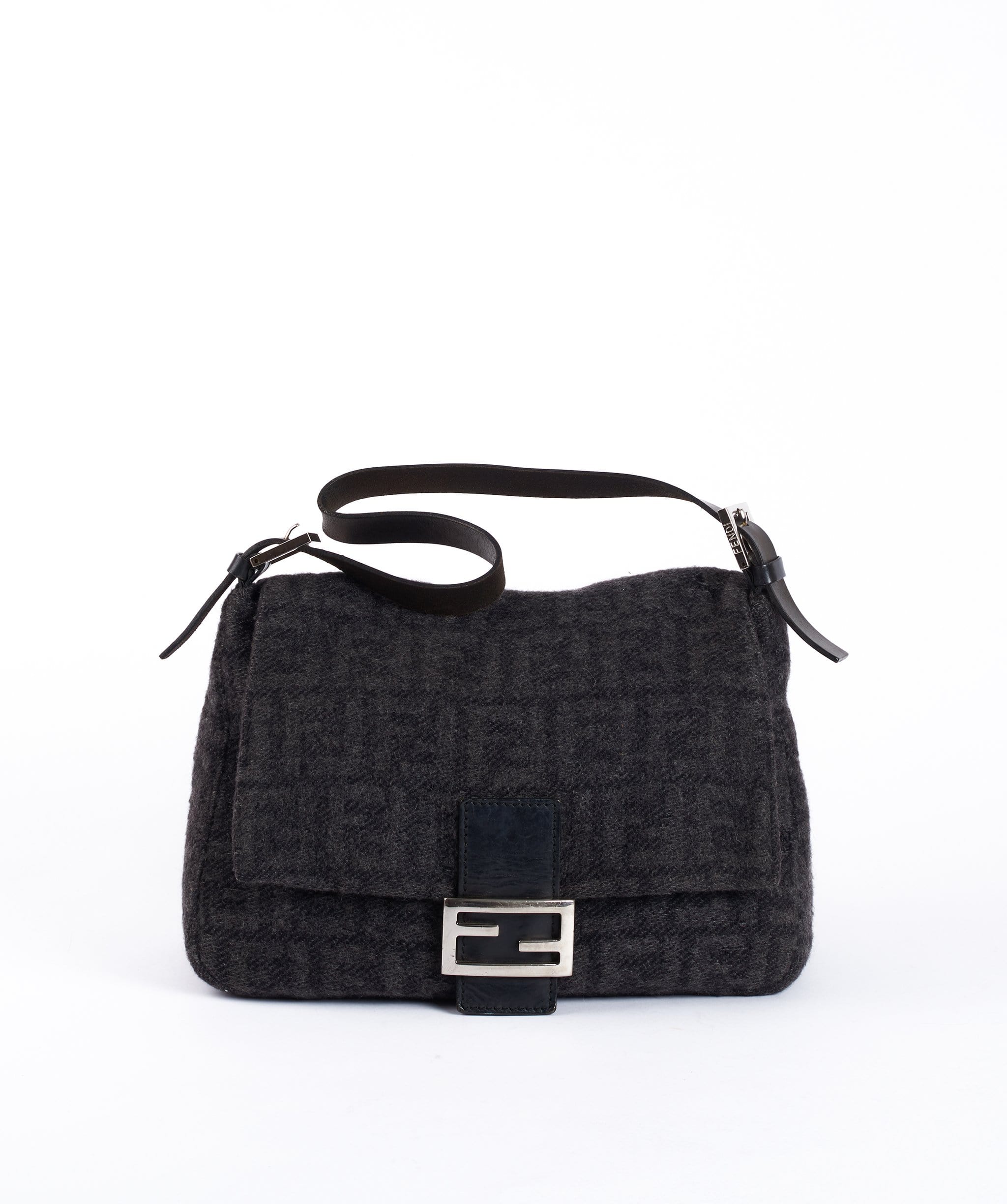 Fendi Fendi Mamma Baguette Grey Wool Shoulder bag