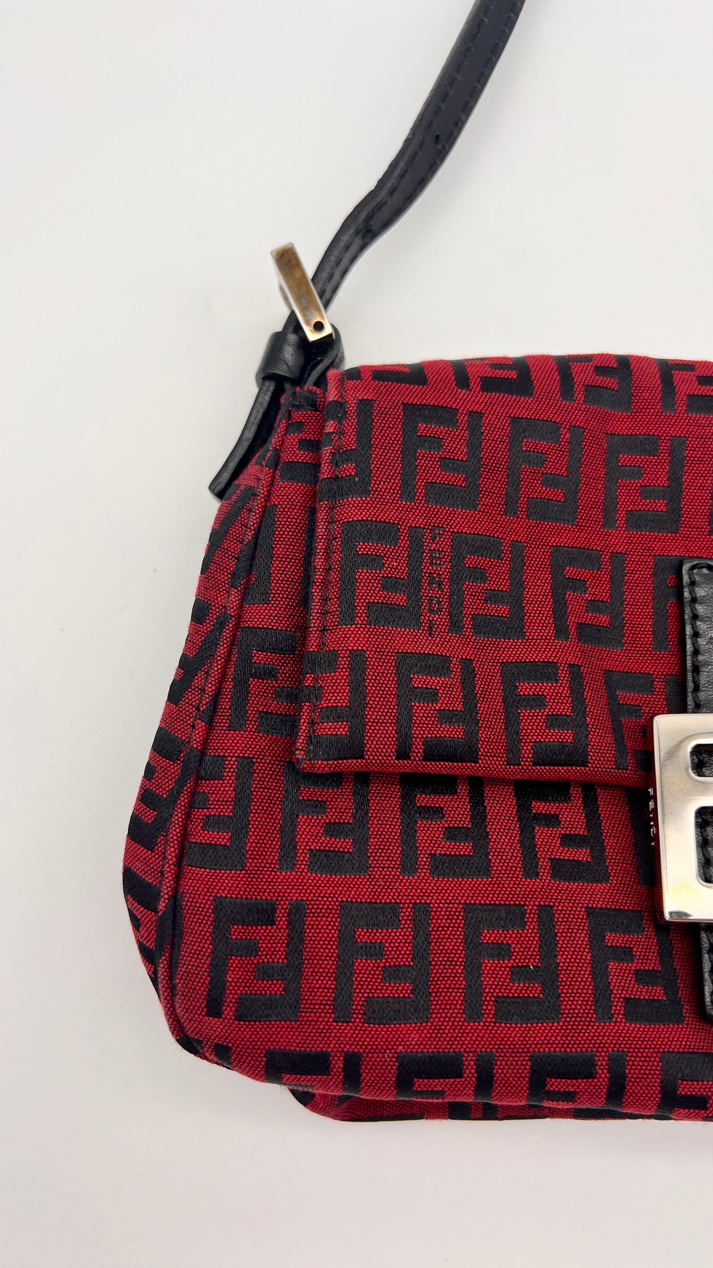 Fendi Fendi Red Mini Zucchino Mama Baguette  UKL1140