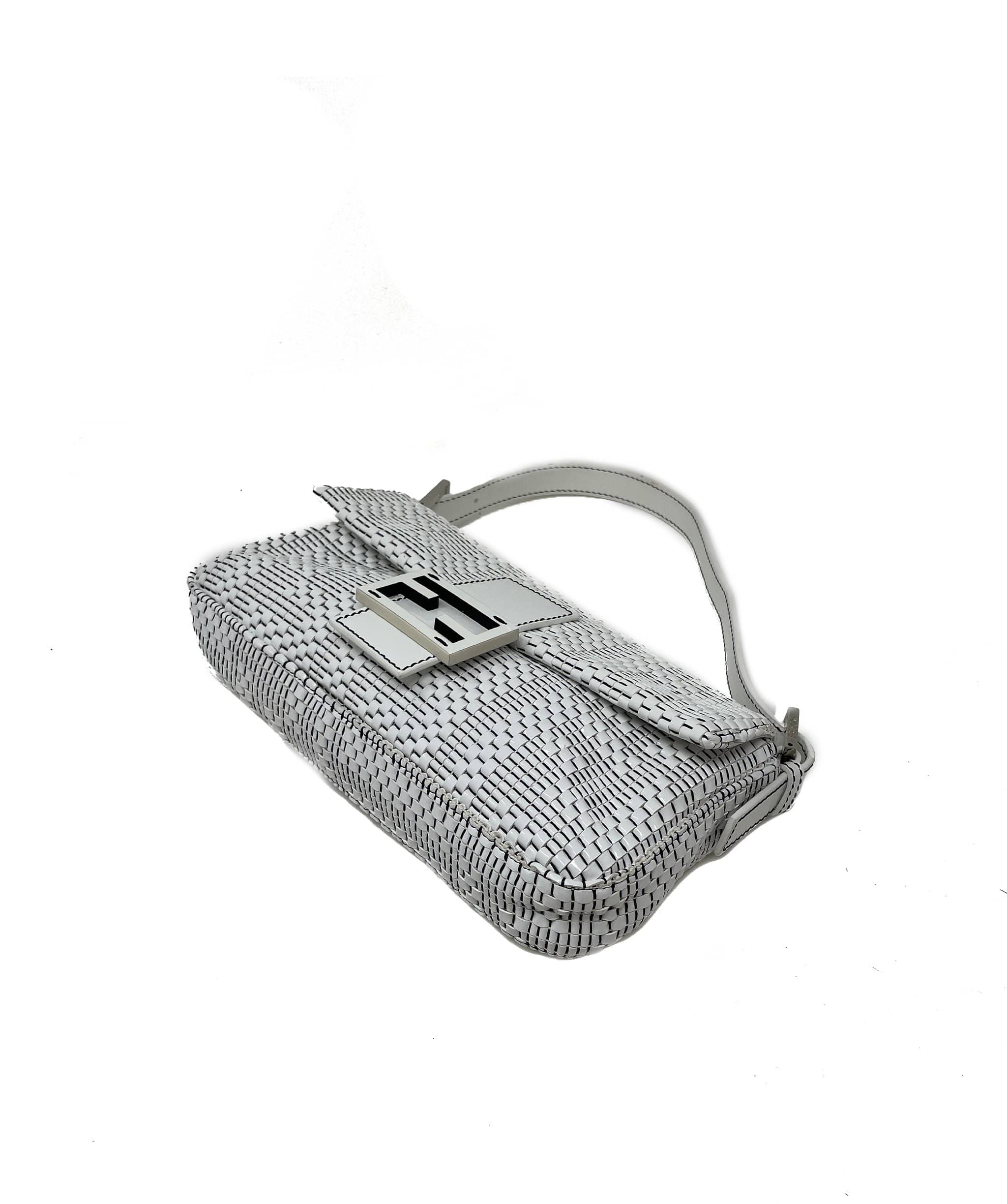 Fendi Fendi Woven Patent Leather Baguette Bag - AGL1287