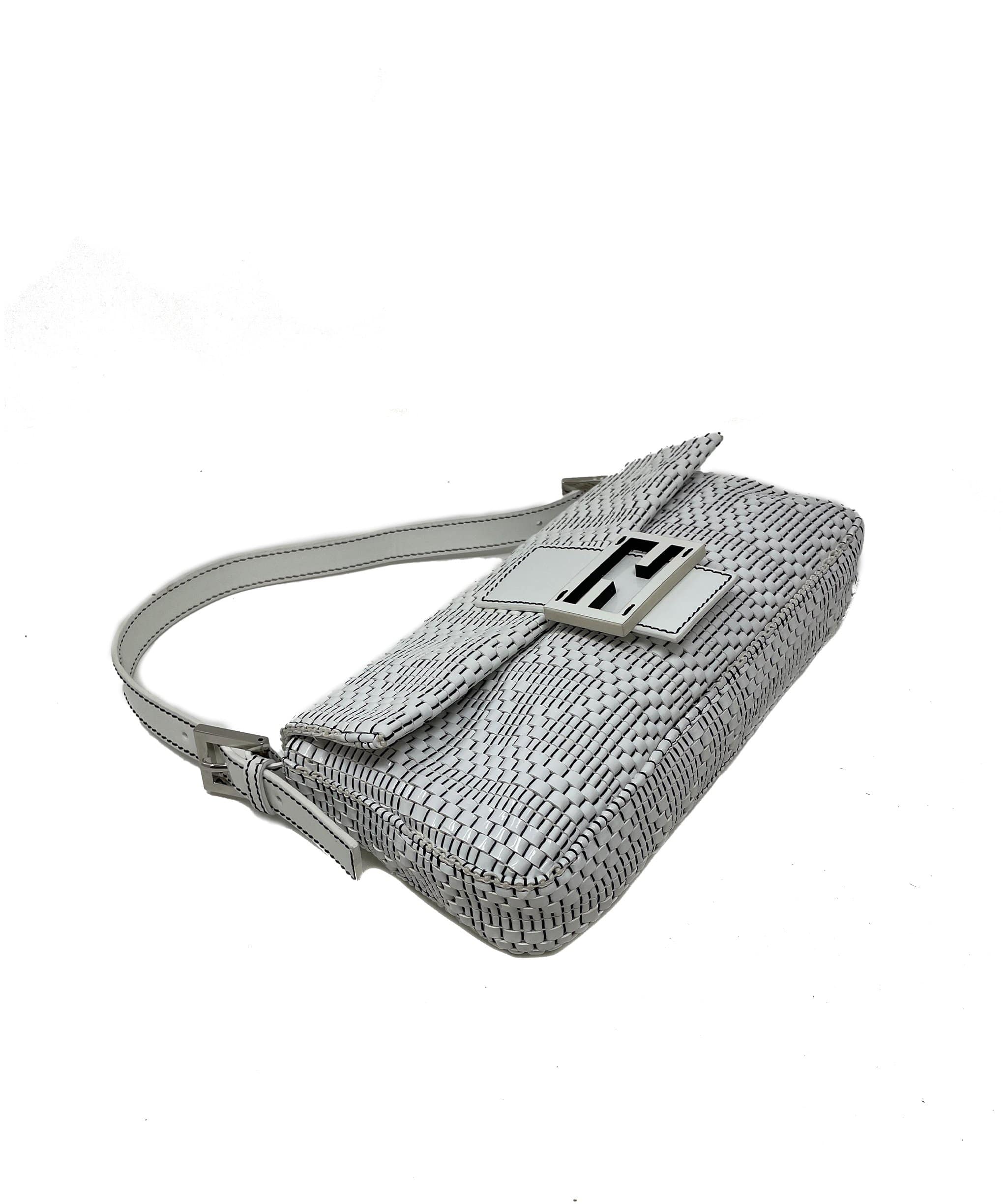 Fendi Fendi Woven Patent Leather Baguette Bag - AGL1287