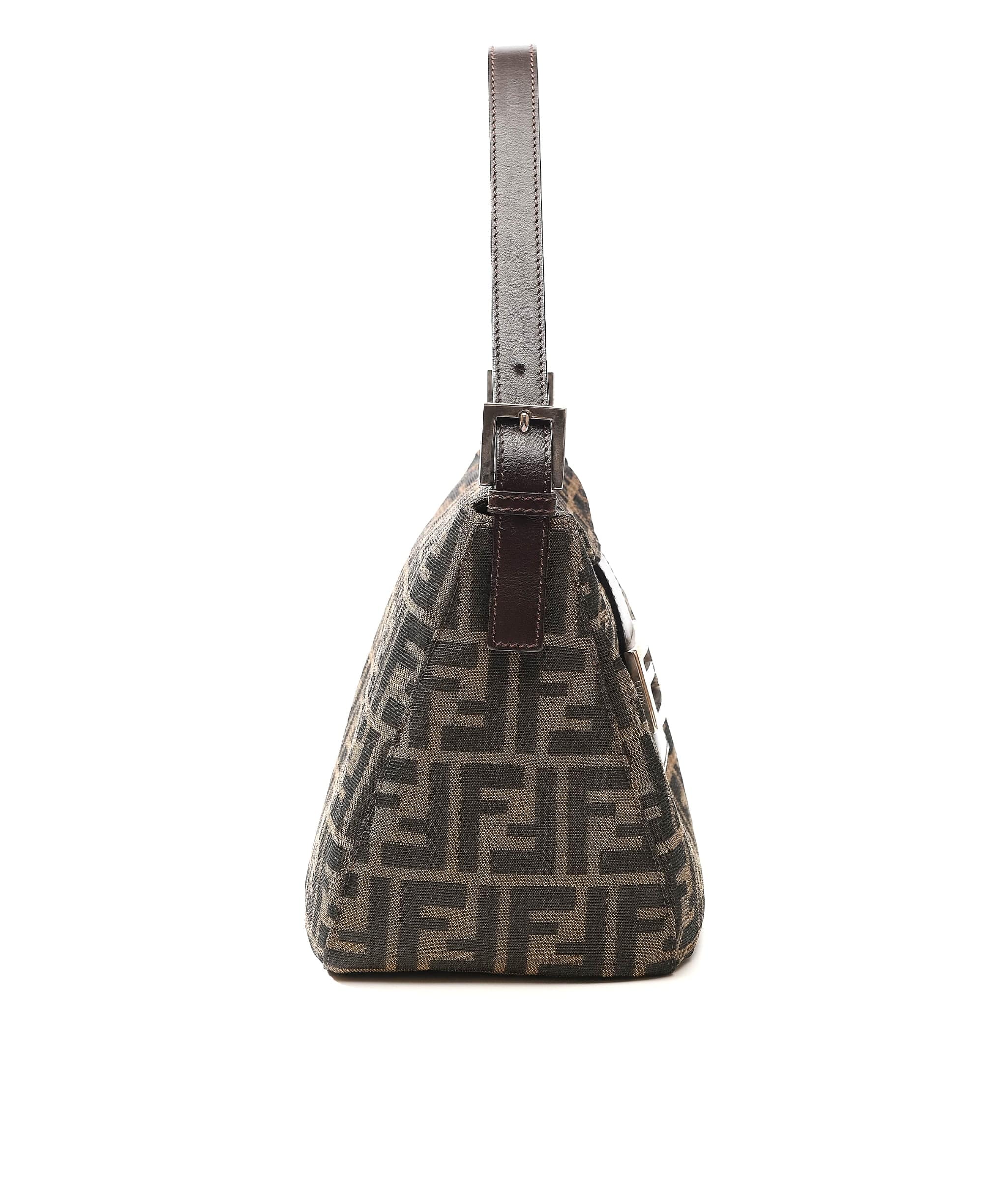 Fendi Fendi zucca canvas mama baguette shoulder bag  - AWL3532