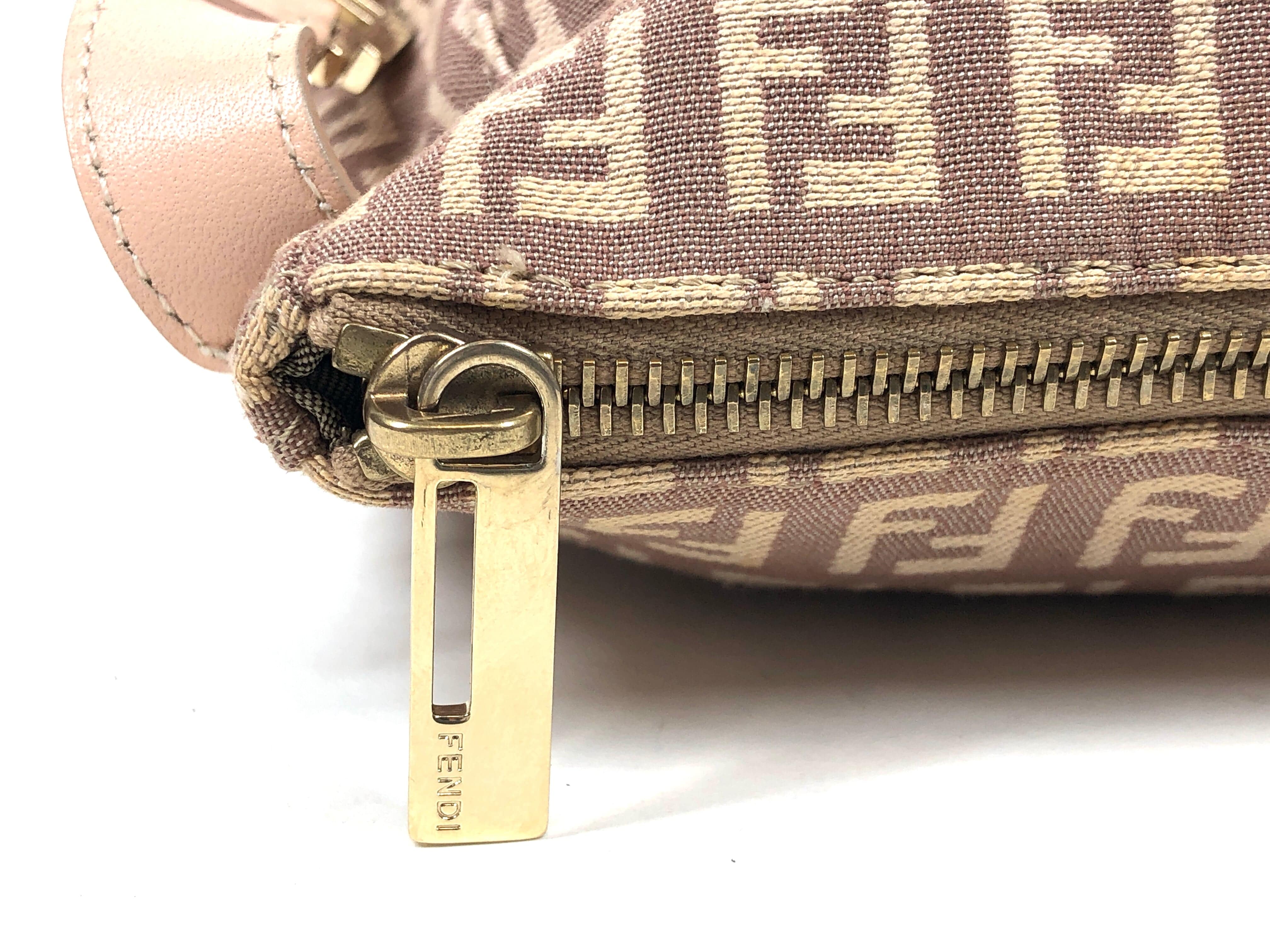 Fendi Fendi Zucchino Shoulder Bag Pink ASL3045