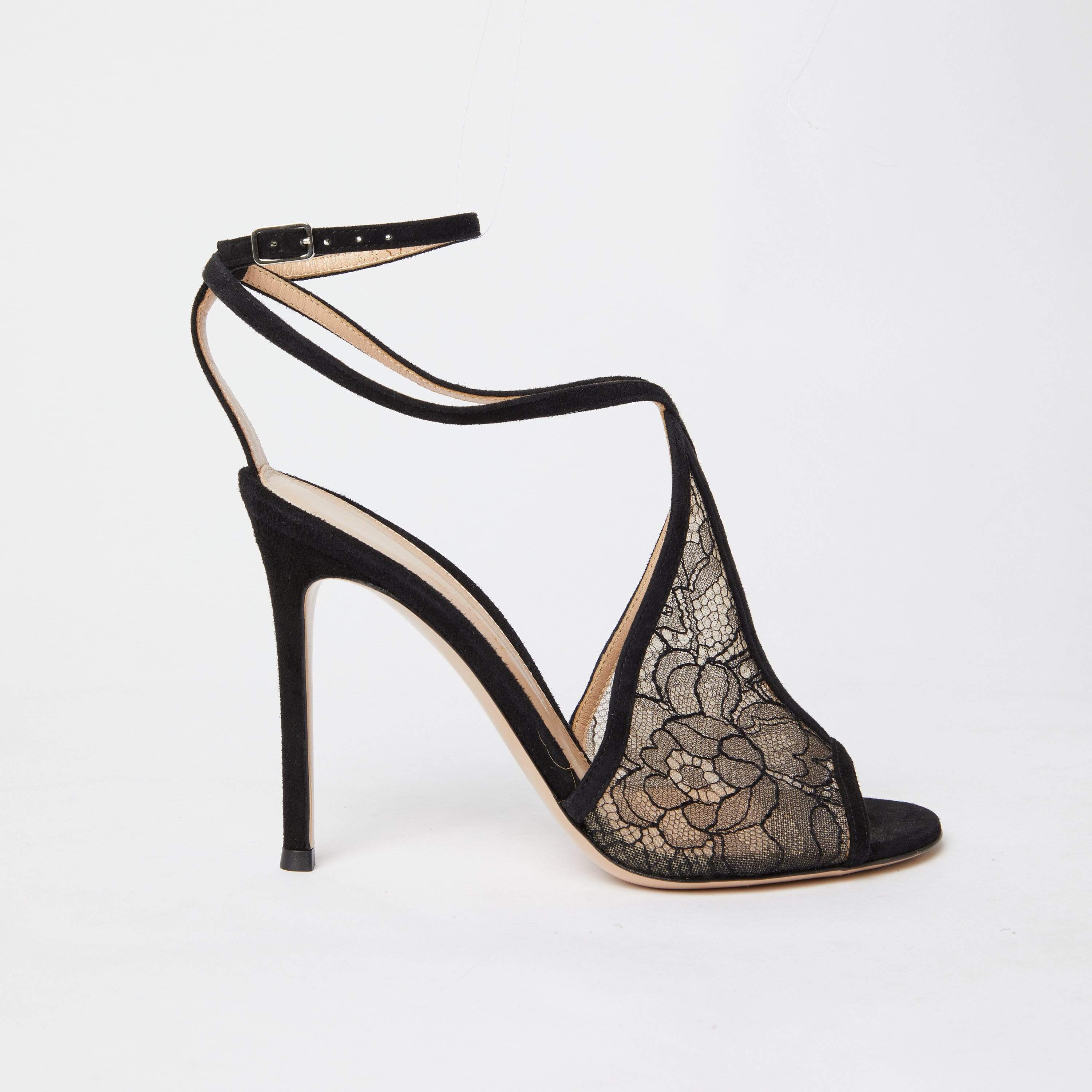 Gianvito Rossi Gianvito Rossi Black Lace Heels