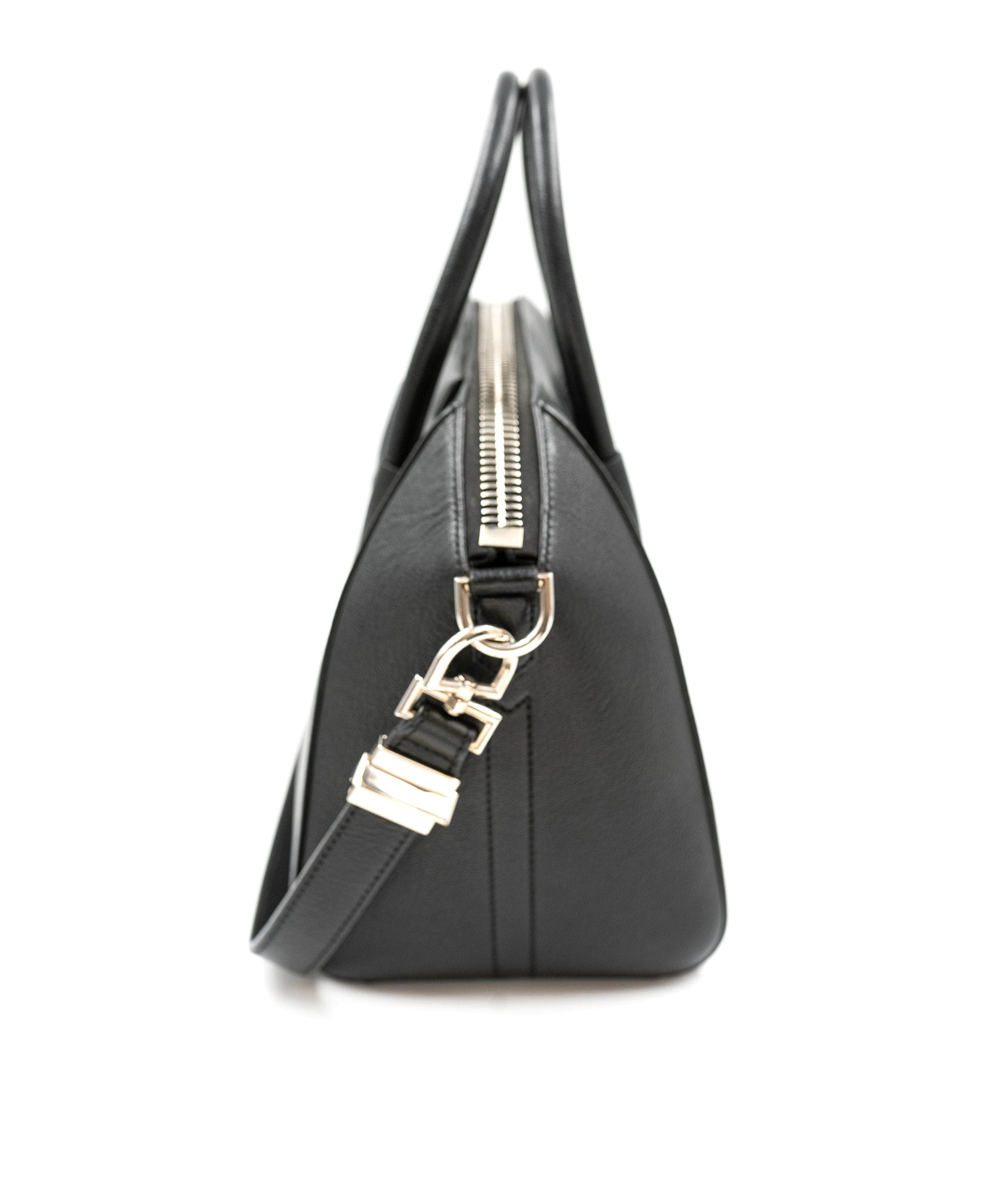 Givenchy Black Givenchy Antigona AGL2301