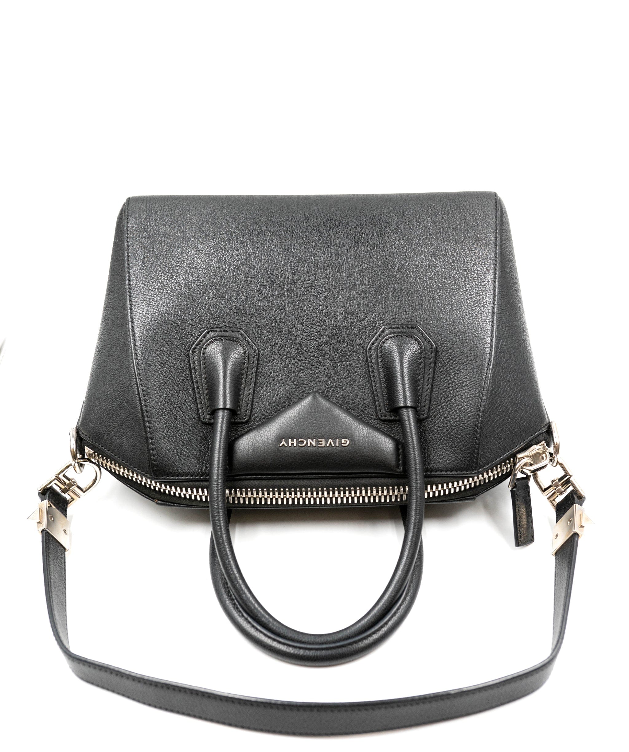 Givenchy Black Givenchy Antigona AGL2301