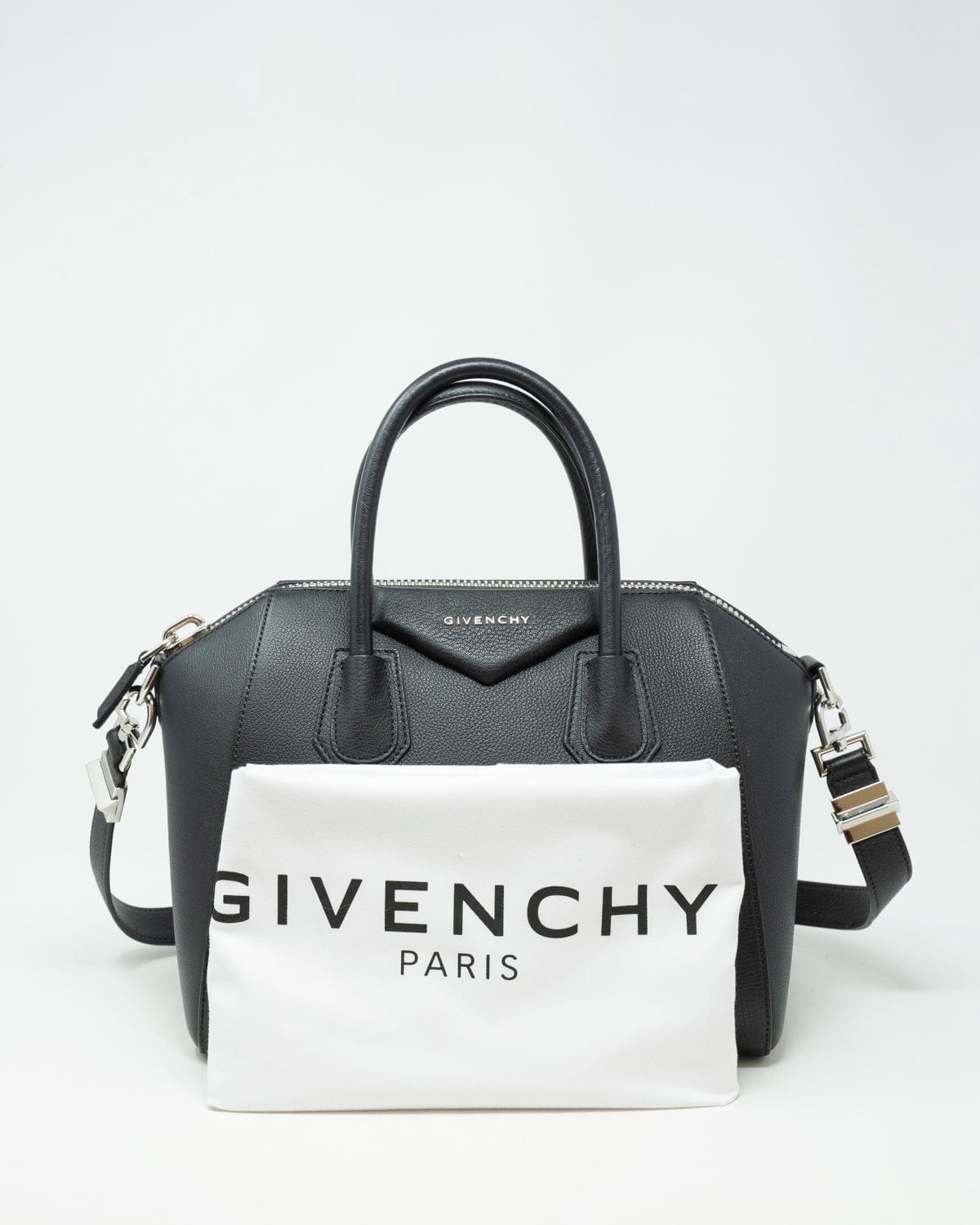 Givenchy Givenchy Black Antigona Bag - ALL0010