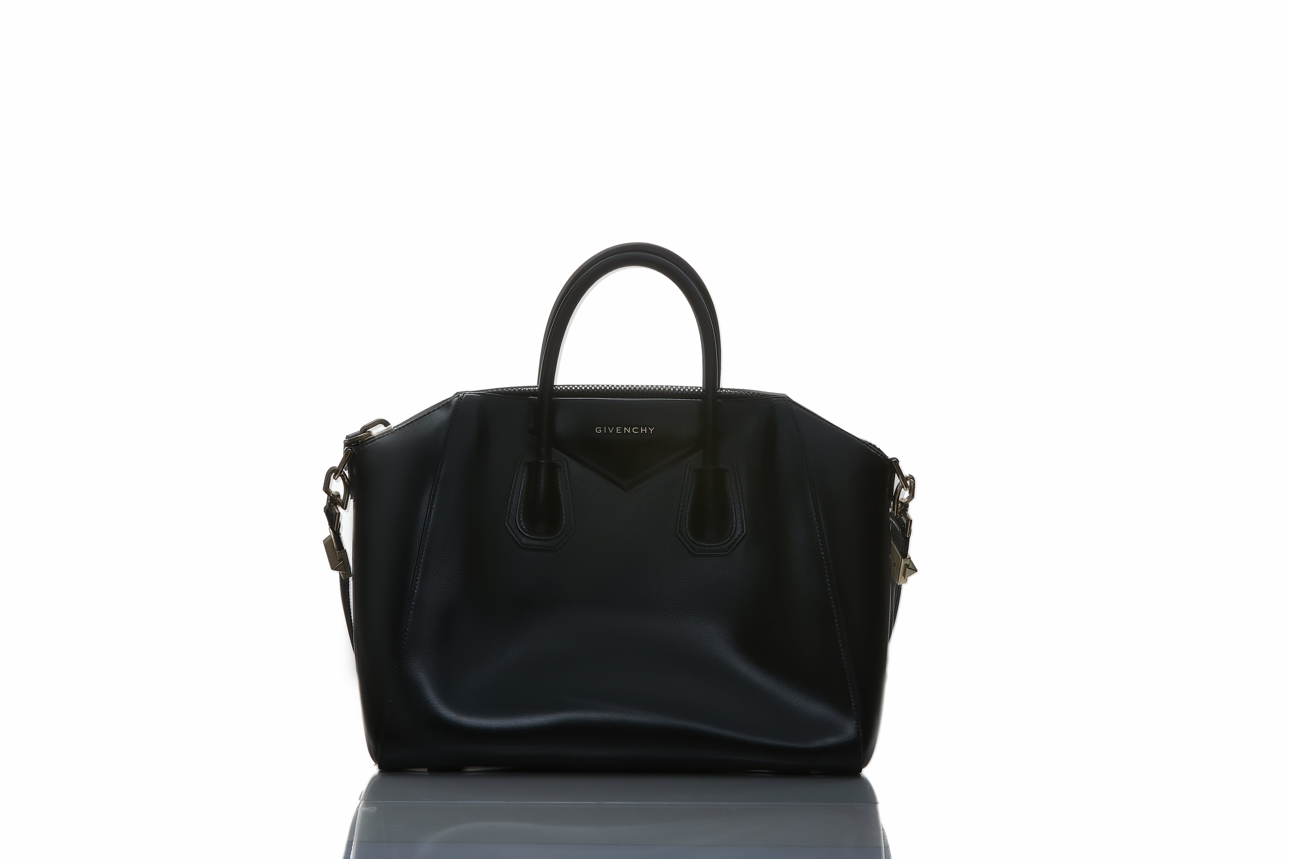 Givenchy Givenchy Black Medium Antigona