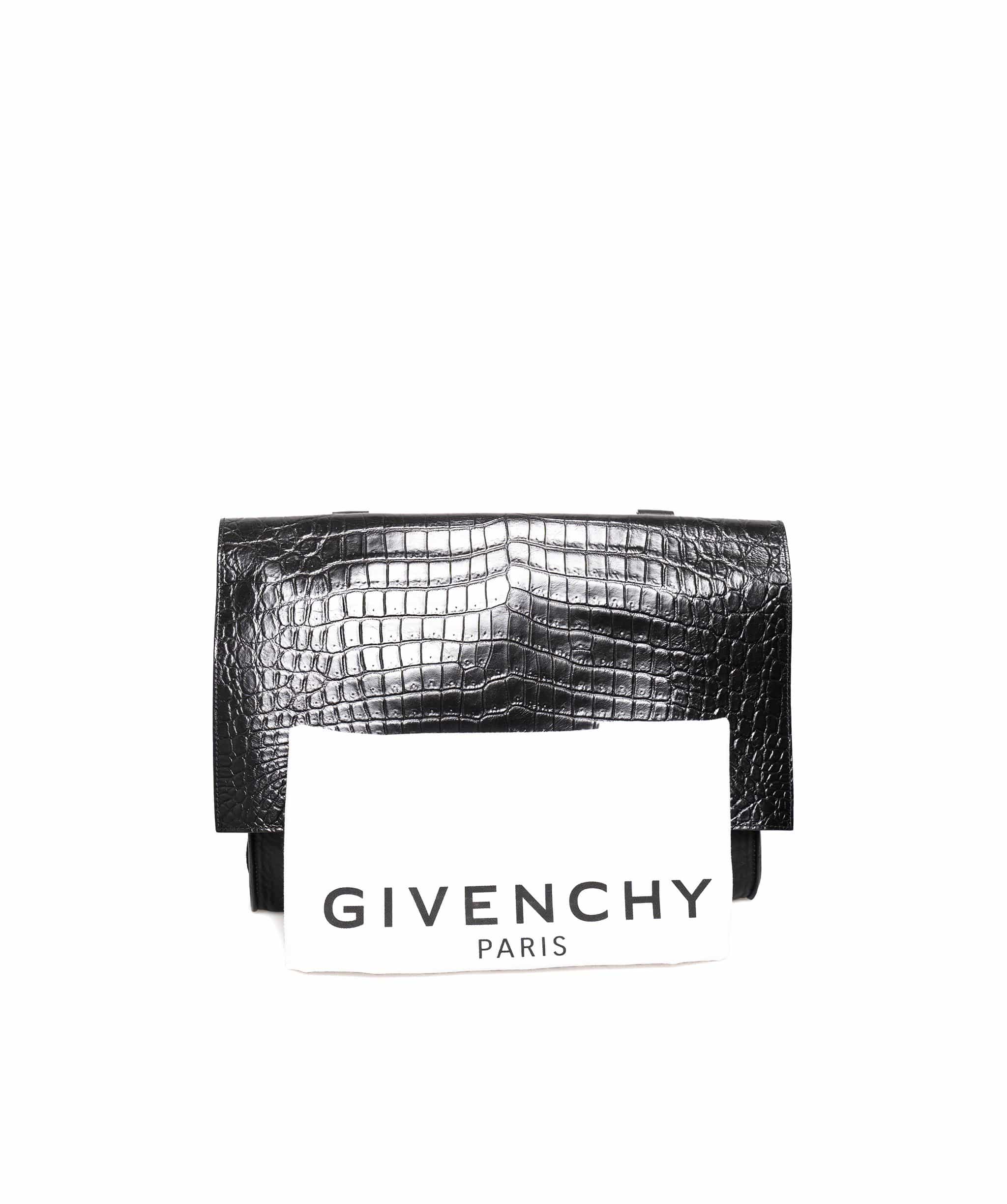 Givenchy Givenchy Leather Shark Tooth Shoulder Bag - AWL1888