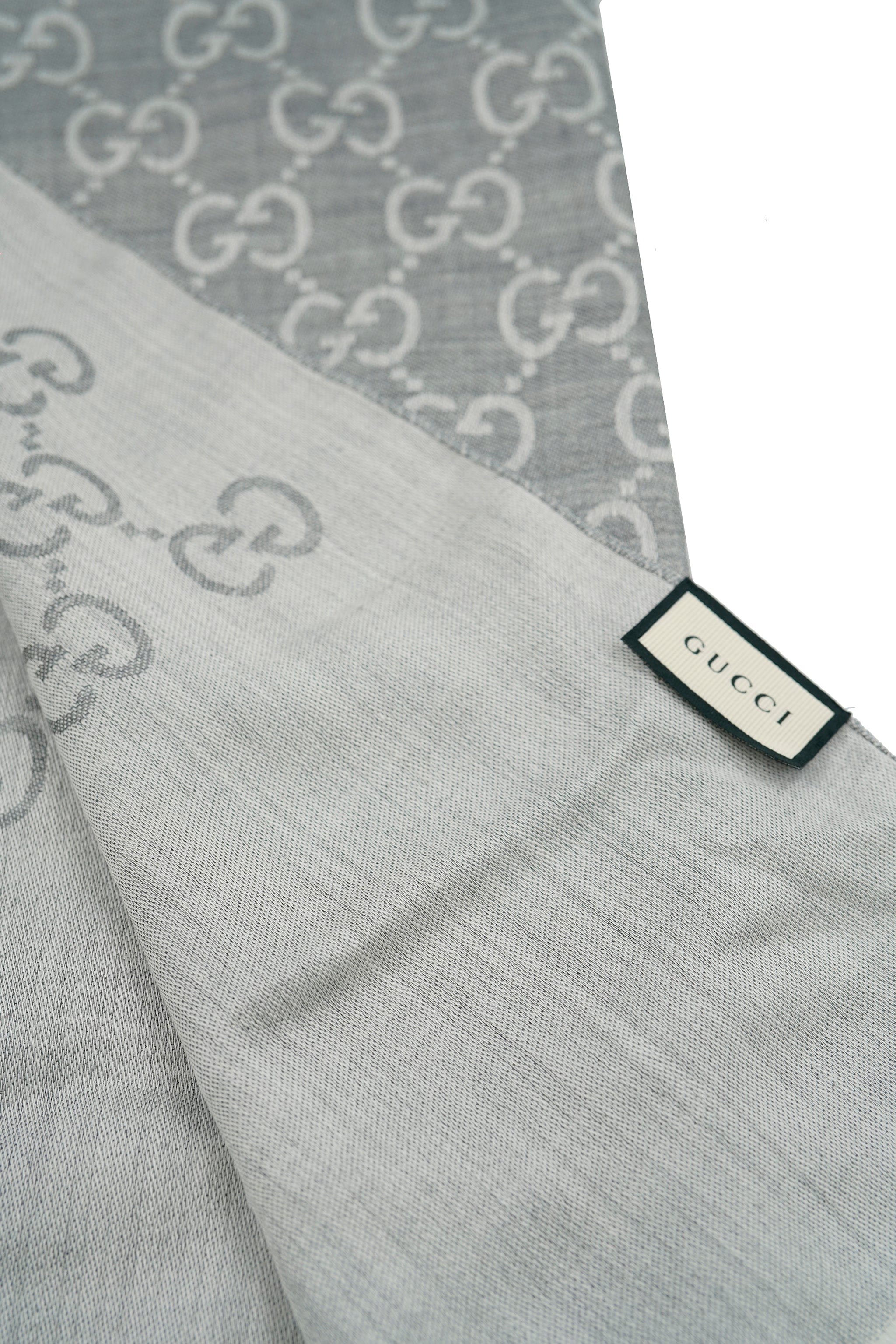 Gucci Gucci Scarf grey white AWL4238