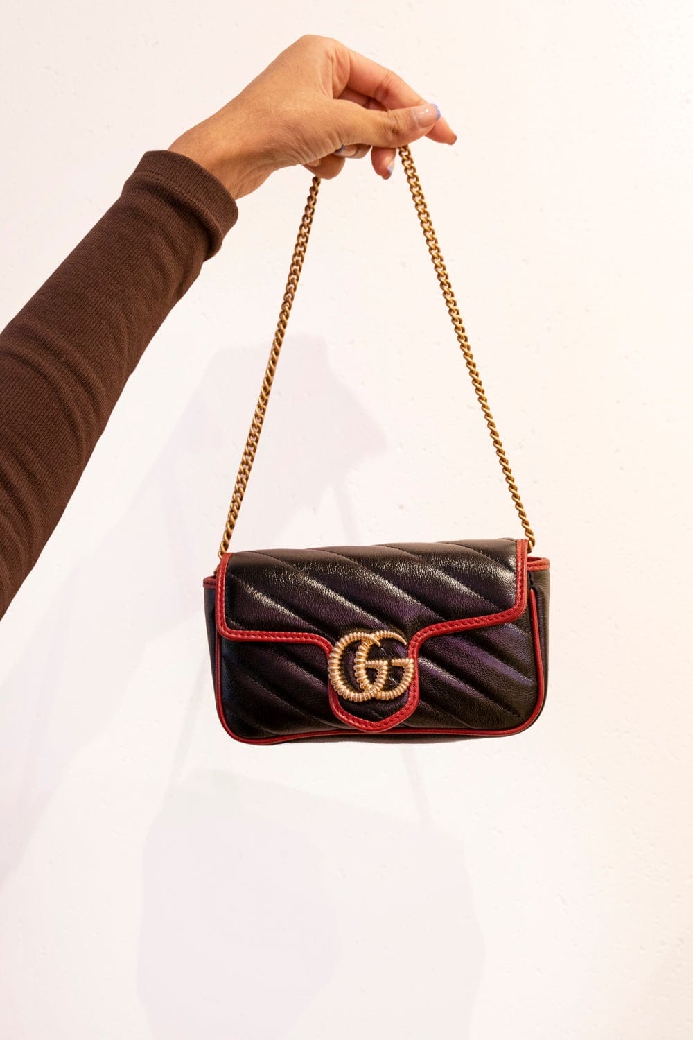 Gucci Gucci Black & Red Marmont Torchon WOC - ASL2486