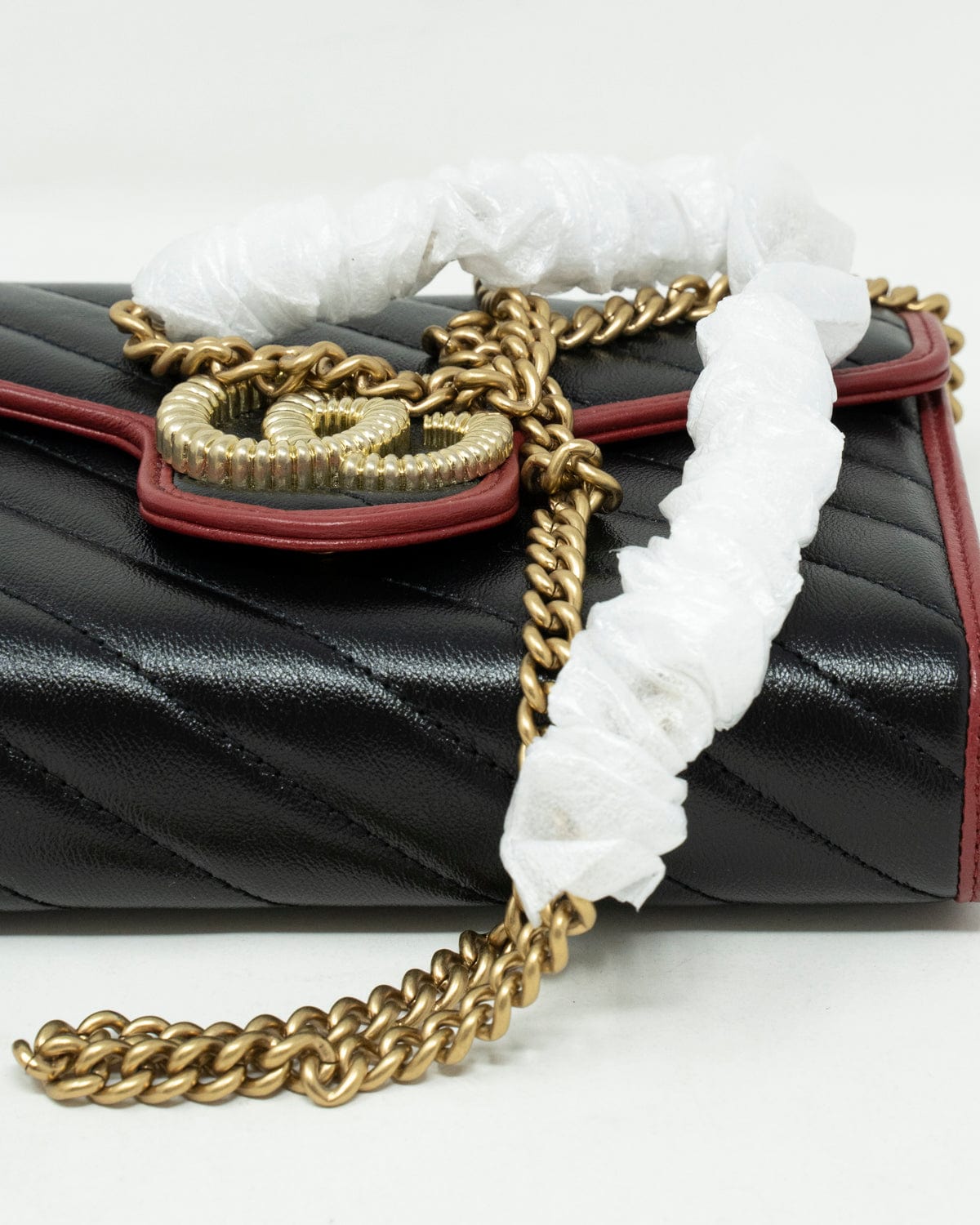 Gucci Gucci Black & Red Marmont Torchon WOC - ASL2486