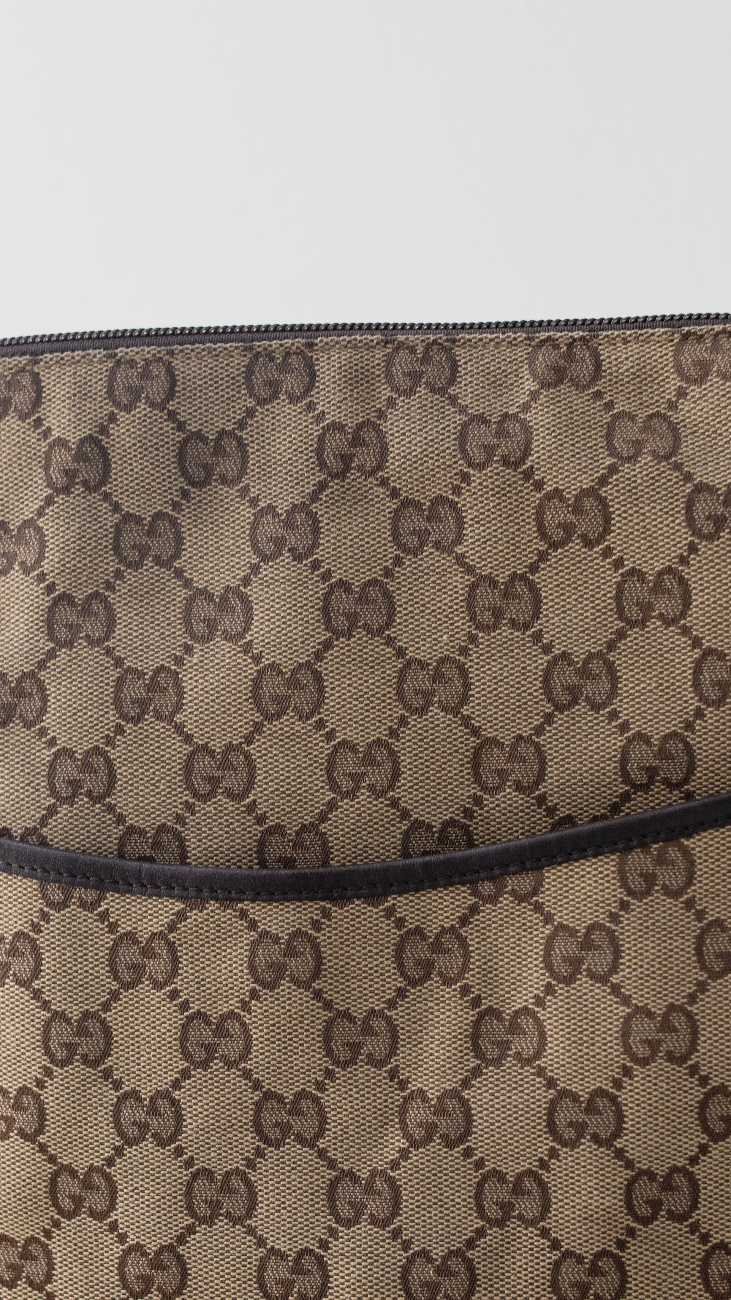 Gucci Gucci GG Canvas Crossbody Bag MW1915