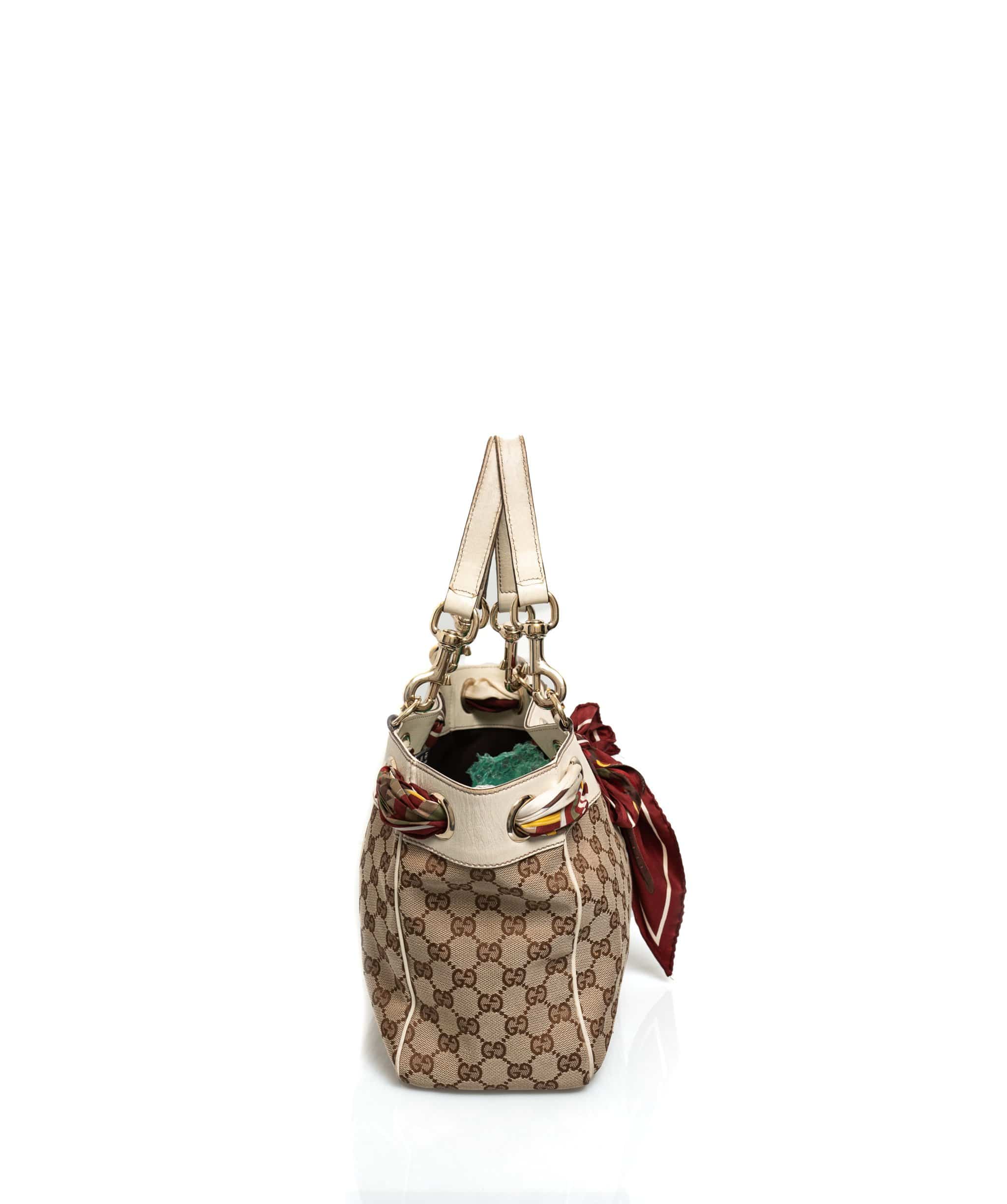 Gucci Gucci GG Canvas Top Handle Shopper Bag CW6525