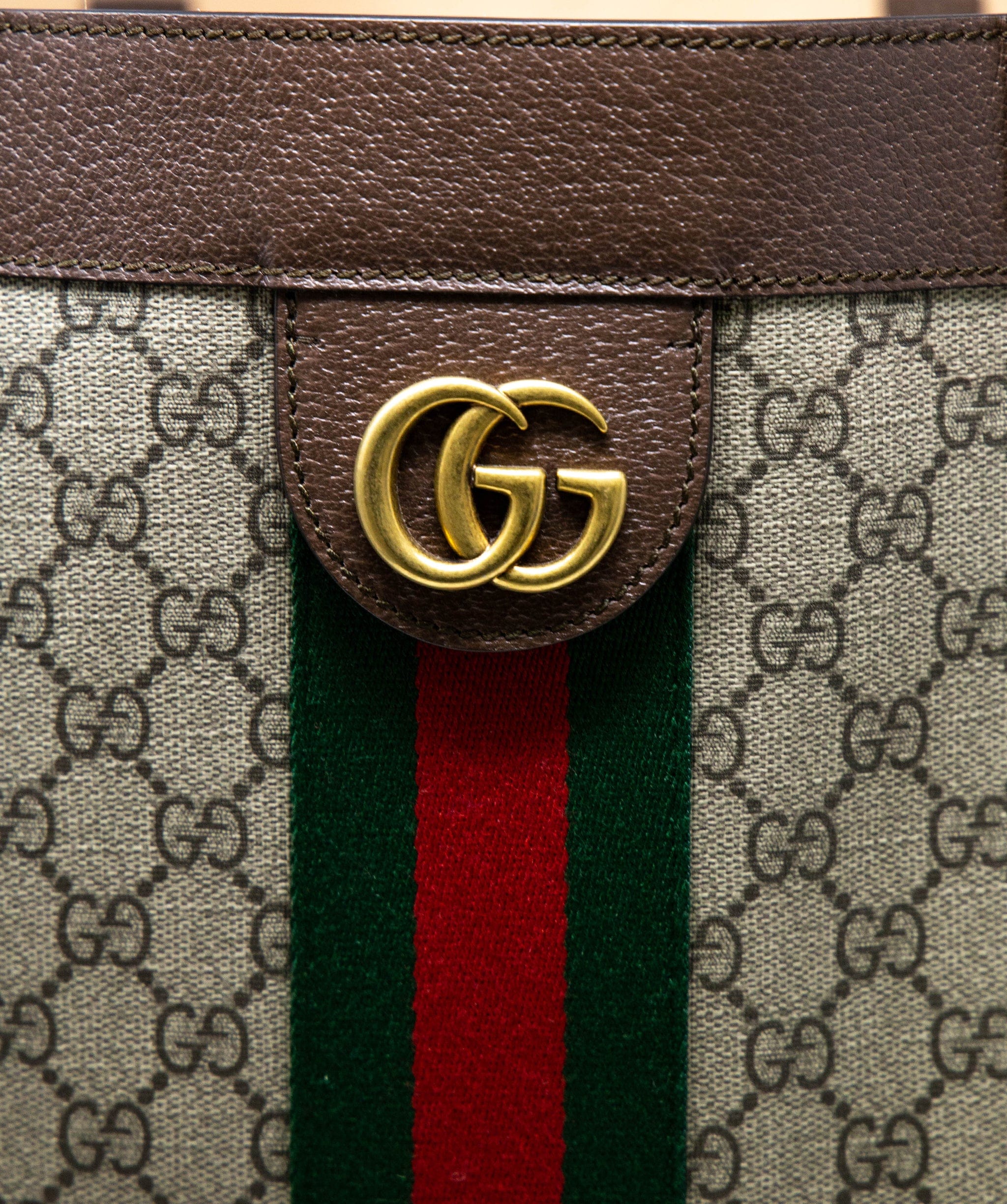 Gucci Gucci large tote with dust bag AGL2247