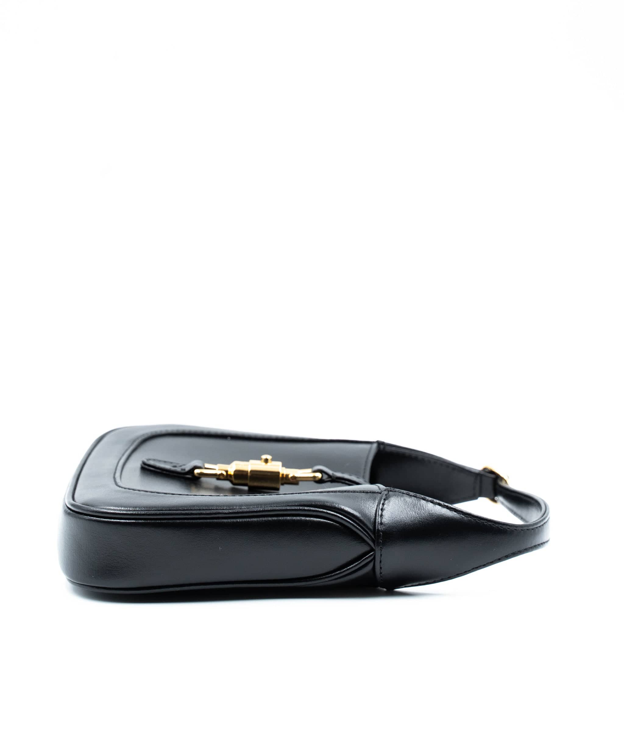 Gucci Gucci mini jackie bag with gold hard ware - AGL2133