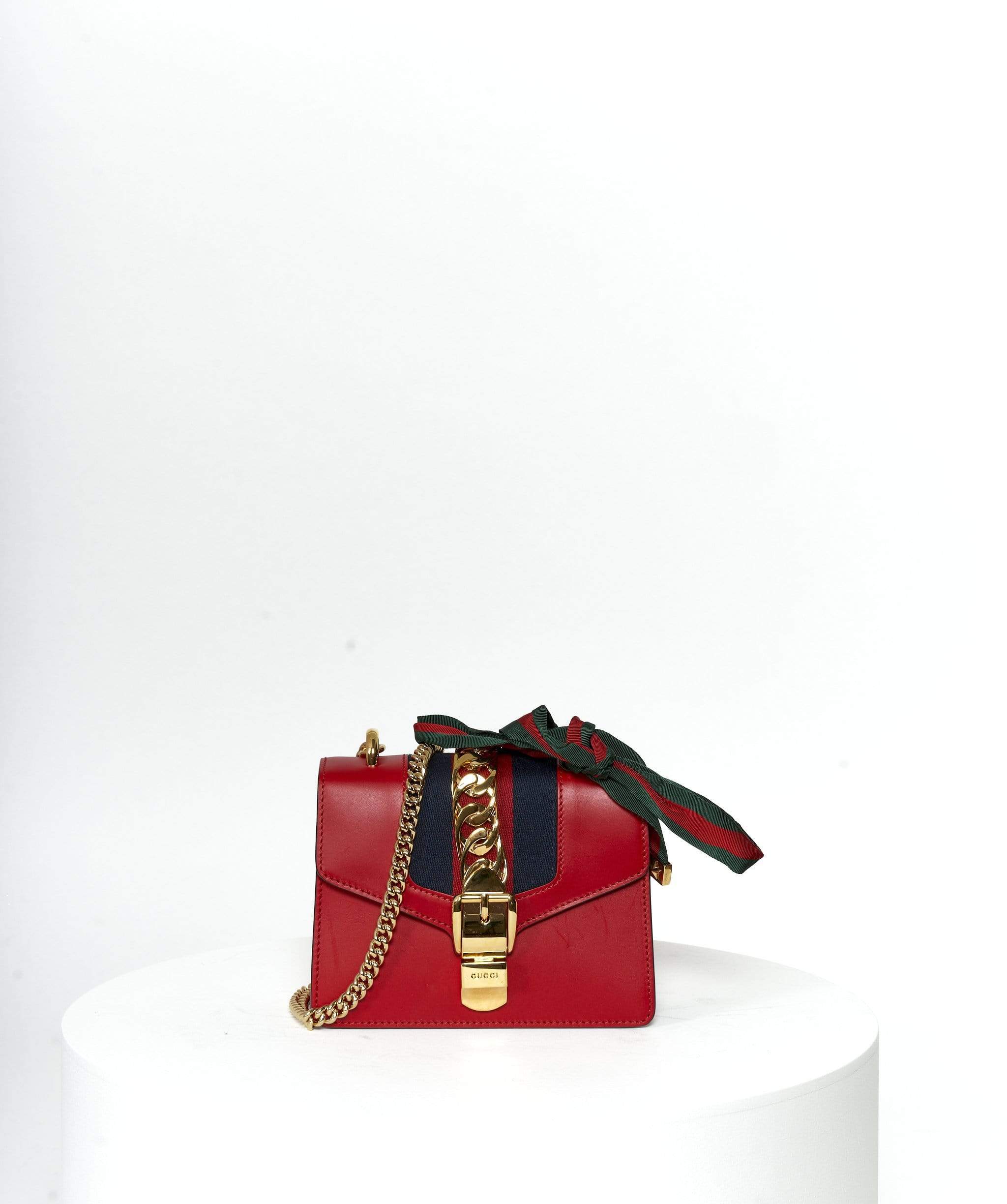 Gucci Gucci Mini Sylvie bag MW1630