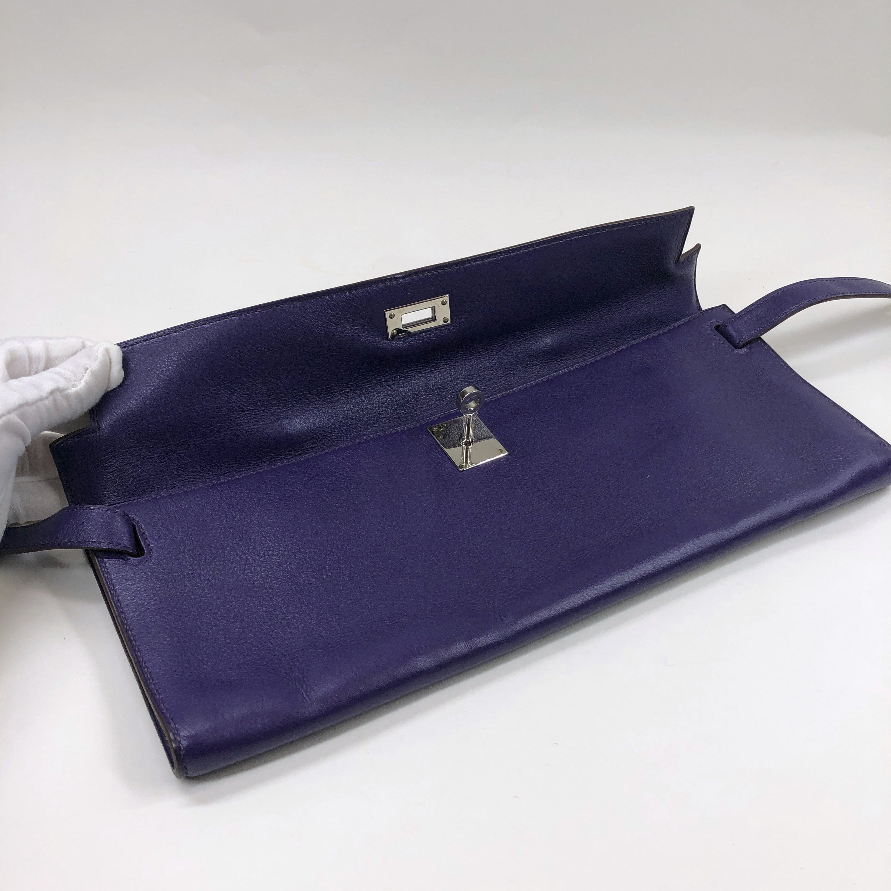 HermÃ¨s Hermes Anemone Kelly Cut Clutch PXL2323