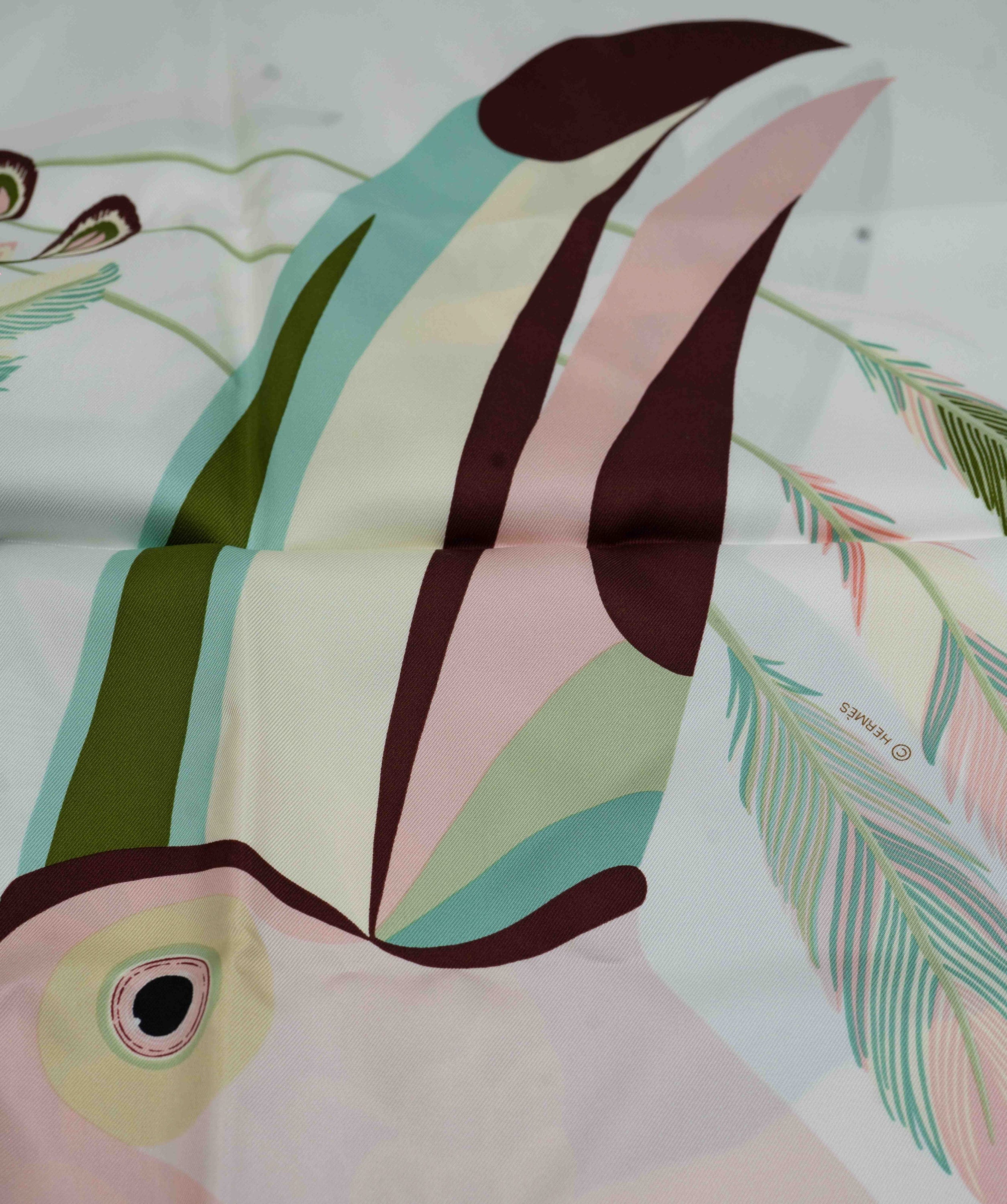 Hermès Hermès Scarf Toucans de Paradis White ASC1339