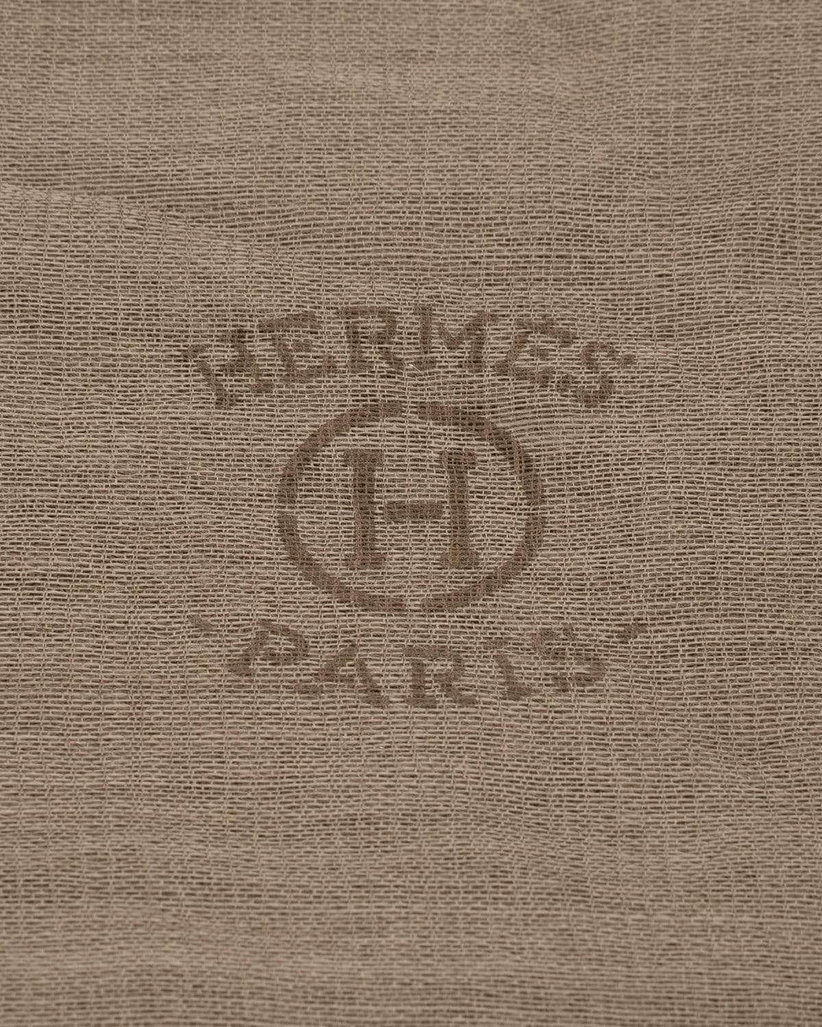 Hermès HERMES Shawl scarf Silk Gray Auth 21852 - AWL1922