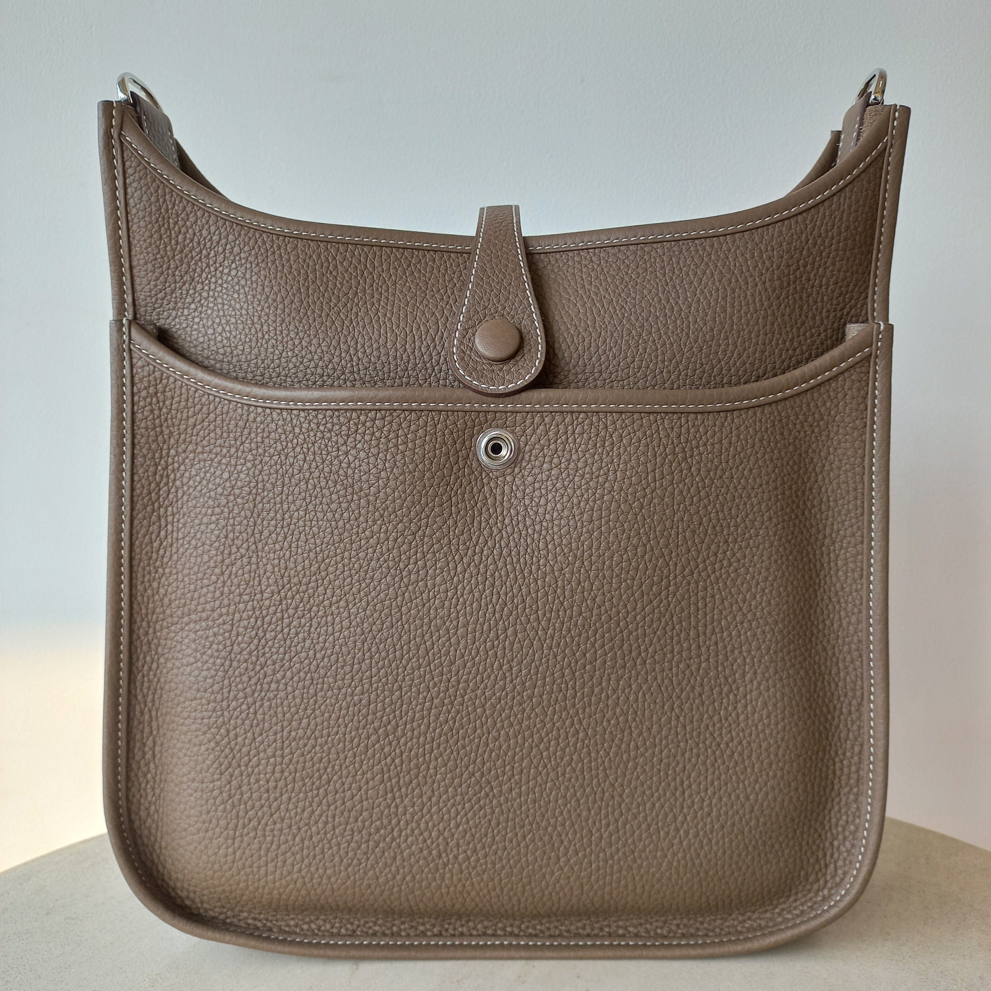 Hermès Clemence Evelyne PM III Messenger Bag MLX22002