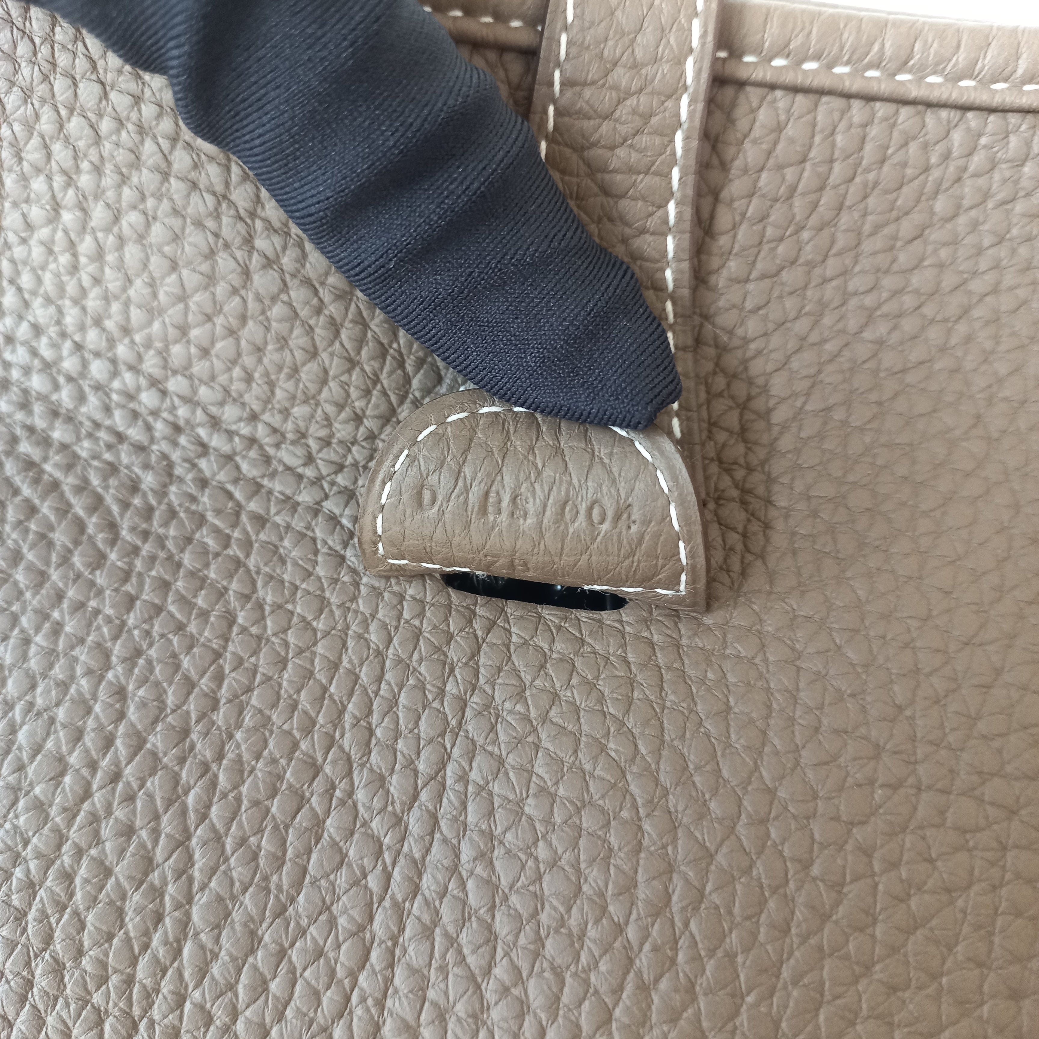 Hermès Clemence Evelyne PM III Messenger Bag MLX22002