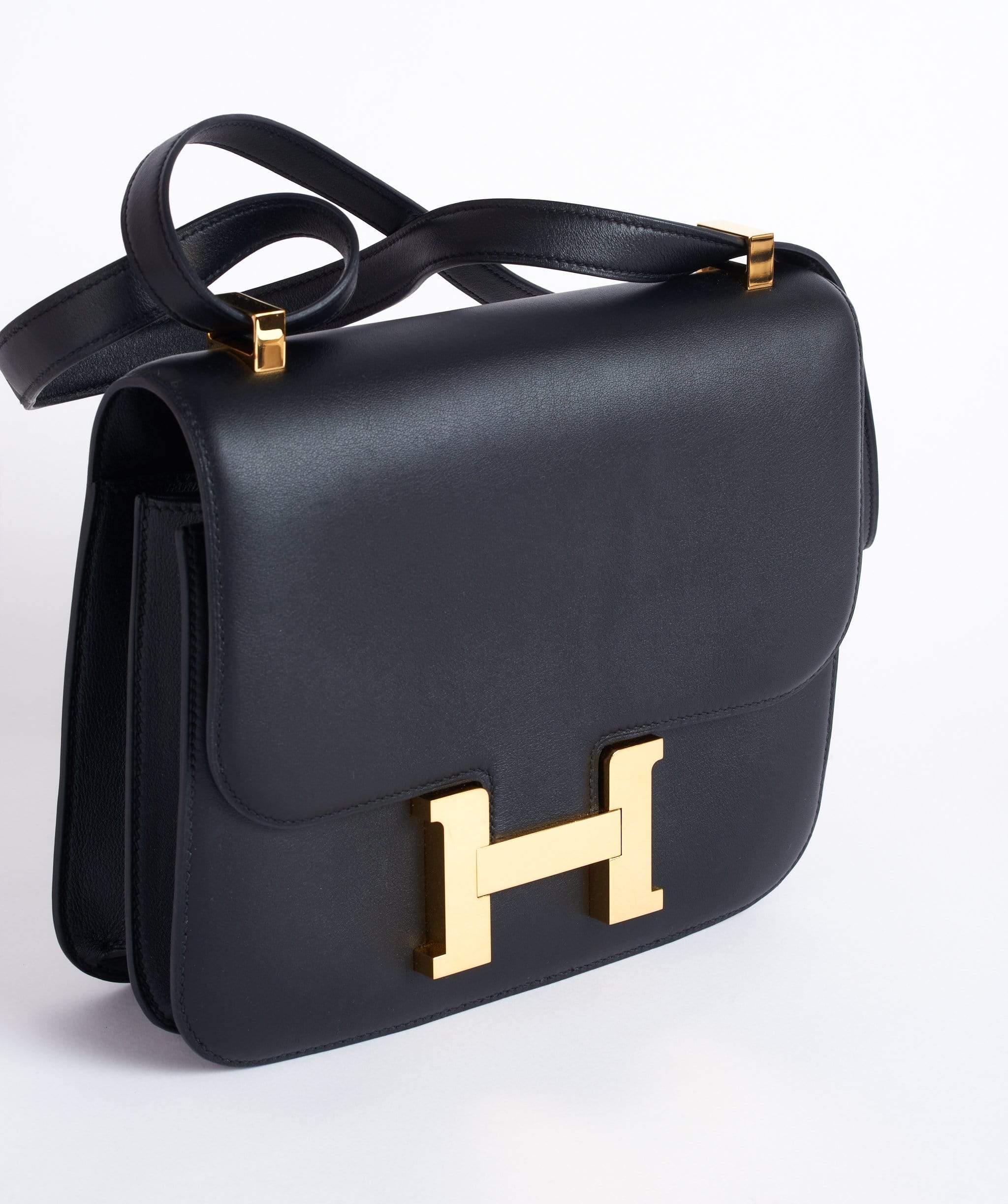 Hermès Hermes Black Constance Box Leather 24