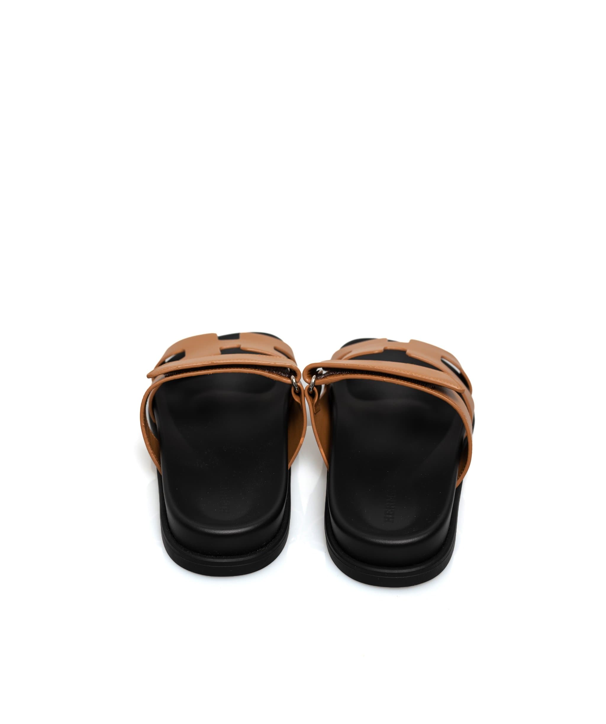 Hermès Hermes Chypre Gold Leather 38.5 Sandals - ADL1394